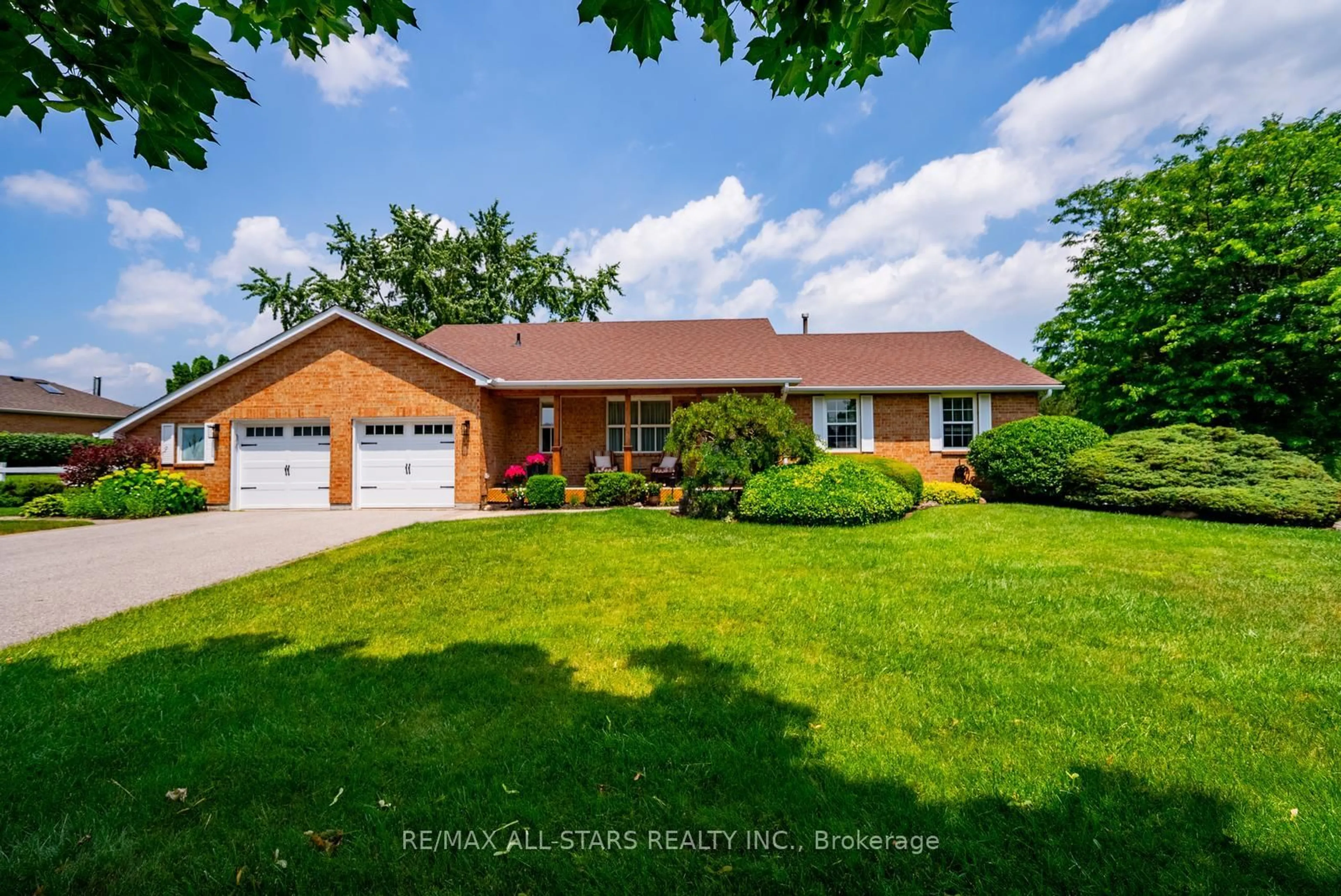 Home with brick exterior material, unknown for 245 Cam Fella Blvd, Whitchurch-Stouffville Ontario L4A 7J5