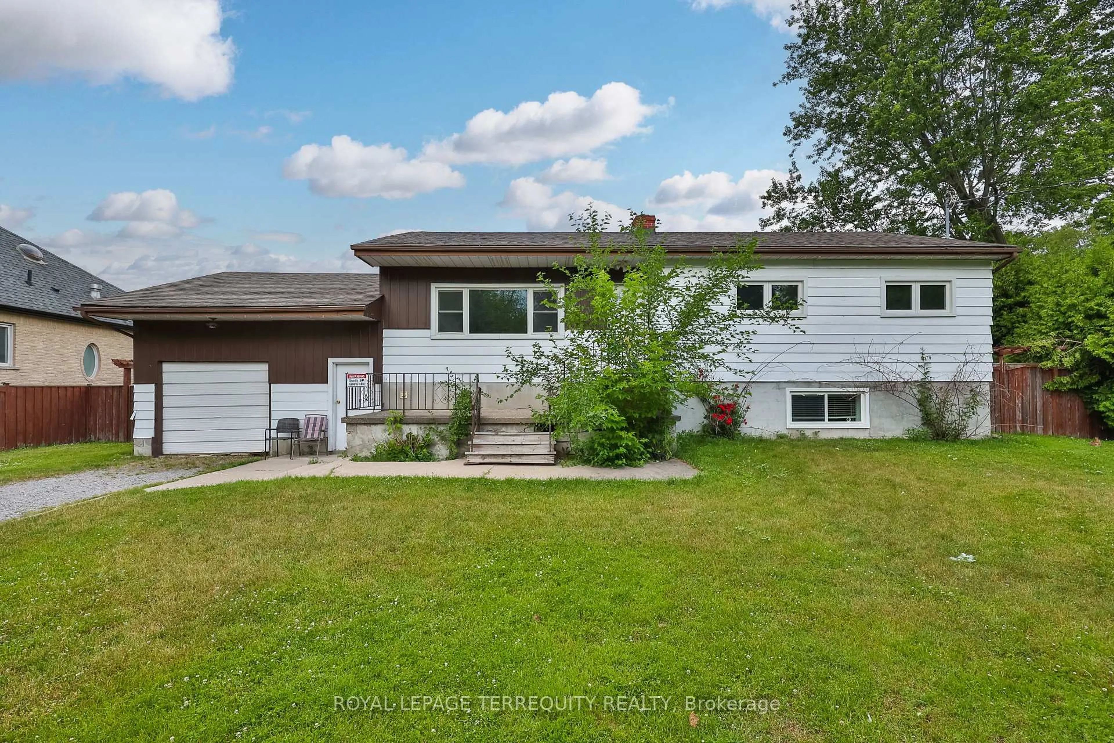 Unknown for 254 Lakeland Cres, Richmond Hill Ontario L4E 3A6