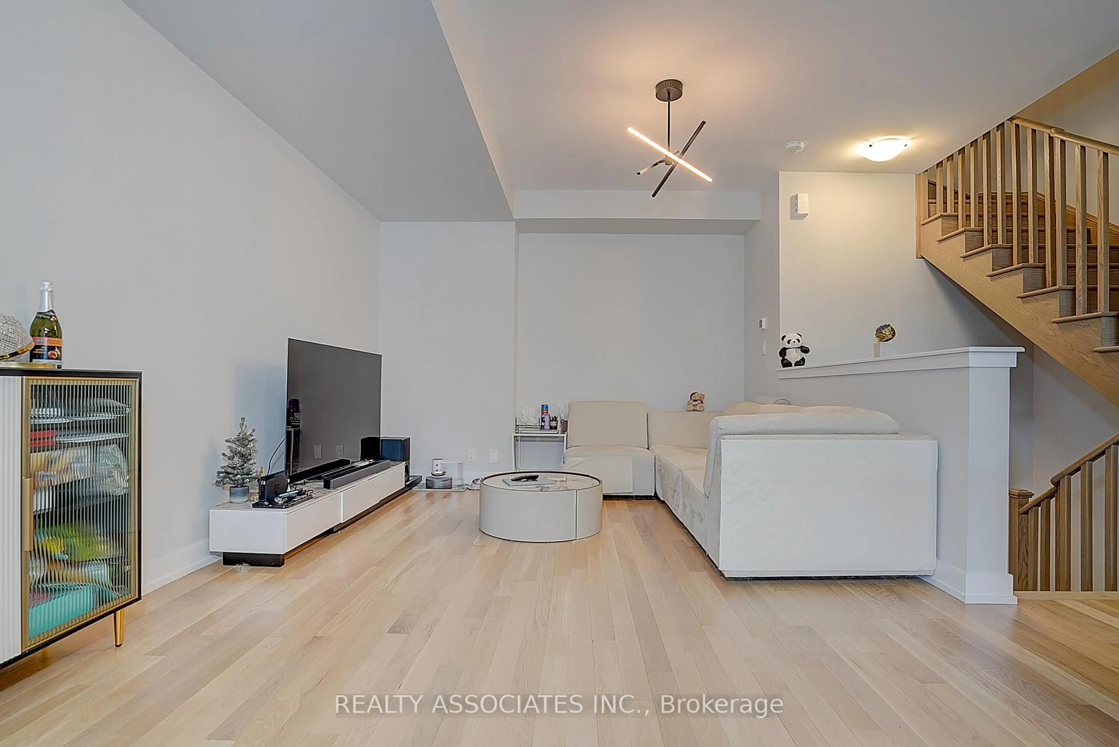Living room with furniture, unknown for 4 Gilbert Wright Ave, Markham Ontario L6C 3J5