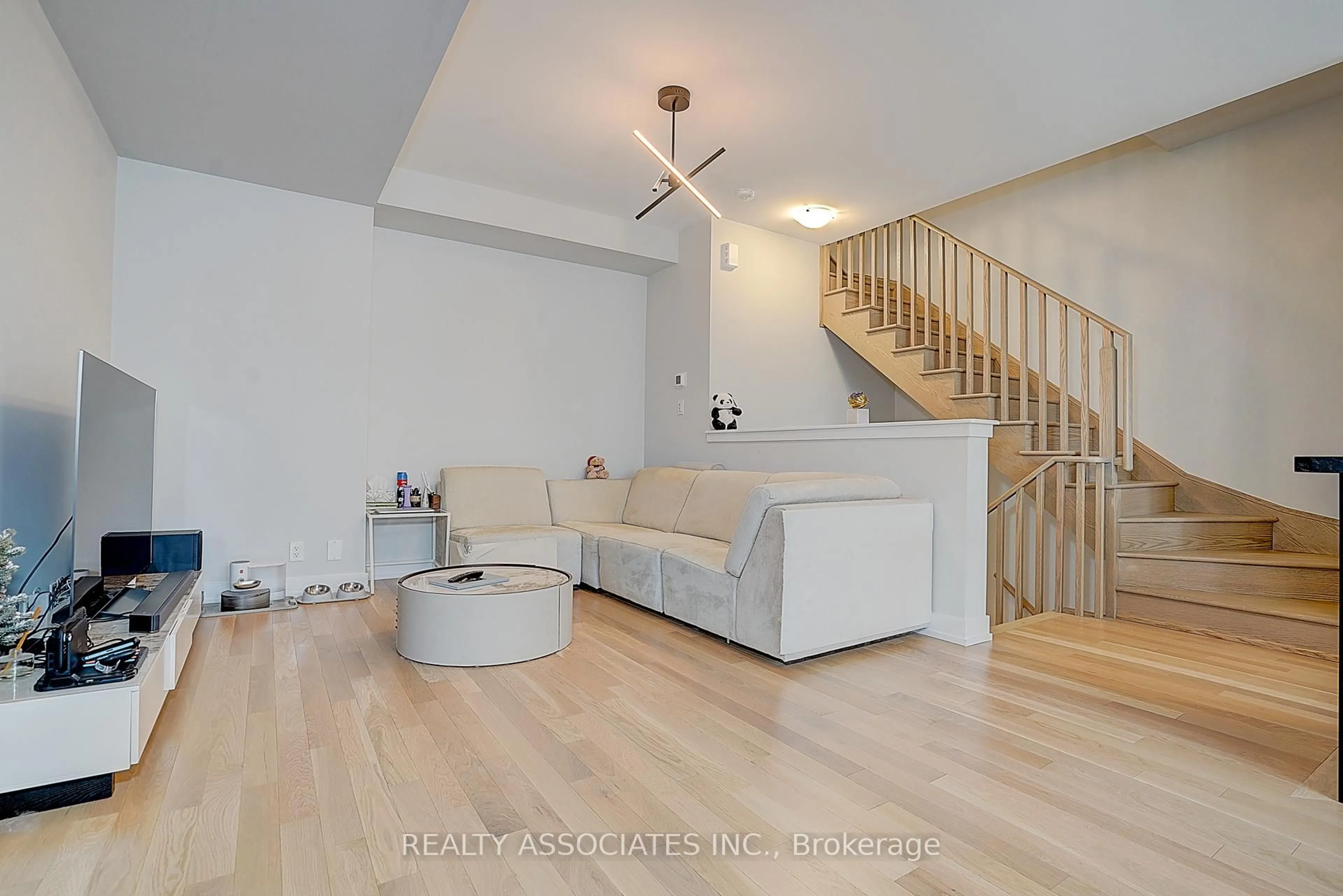 Living room with furniture, unknown for 4 Gilbert Wright Ave, Markham Ontario L6C 3J5