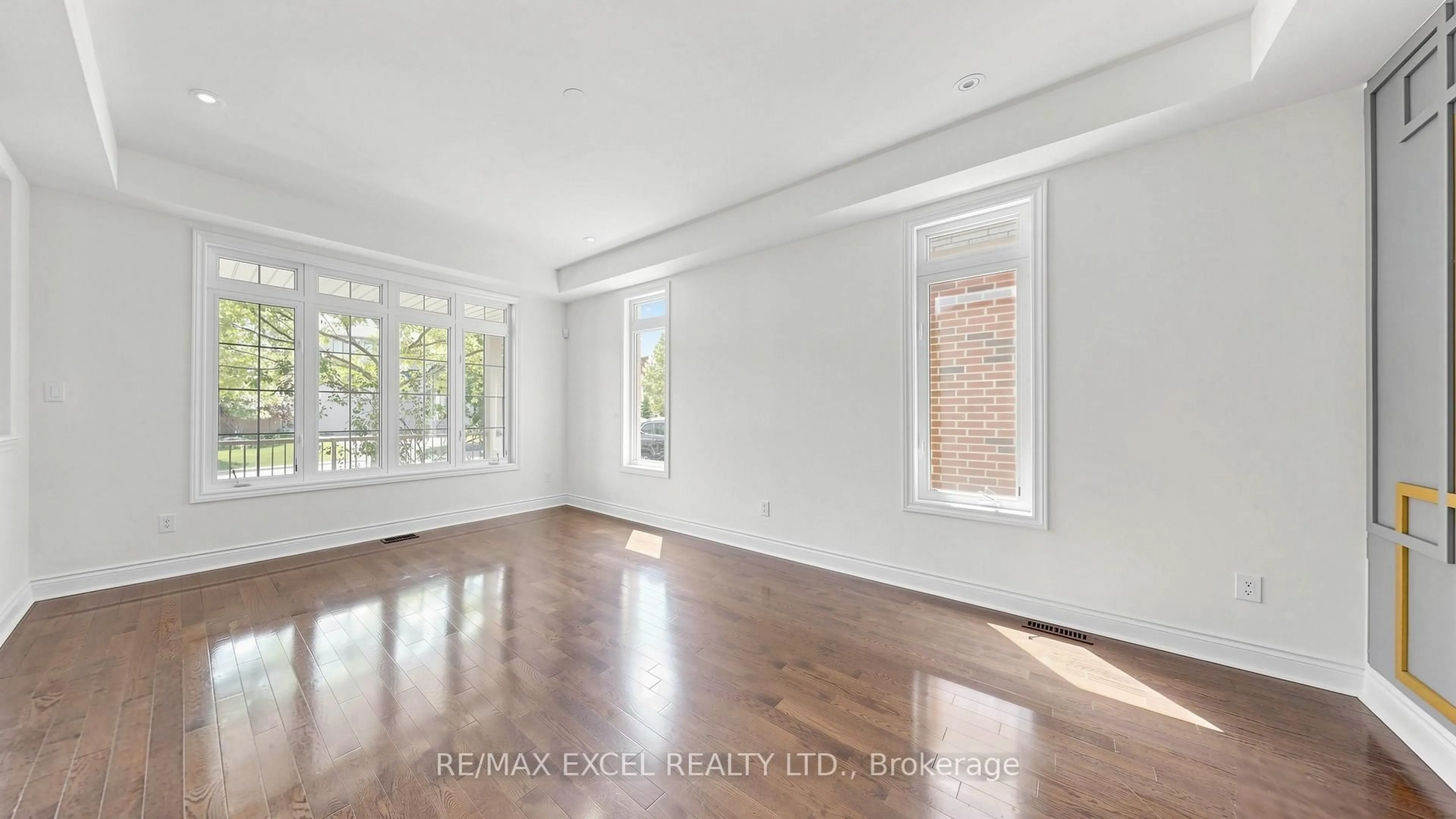 A pic of a room for 1062 Blackhall Cres, Newmarket Ontario L3X 0B3