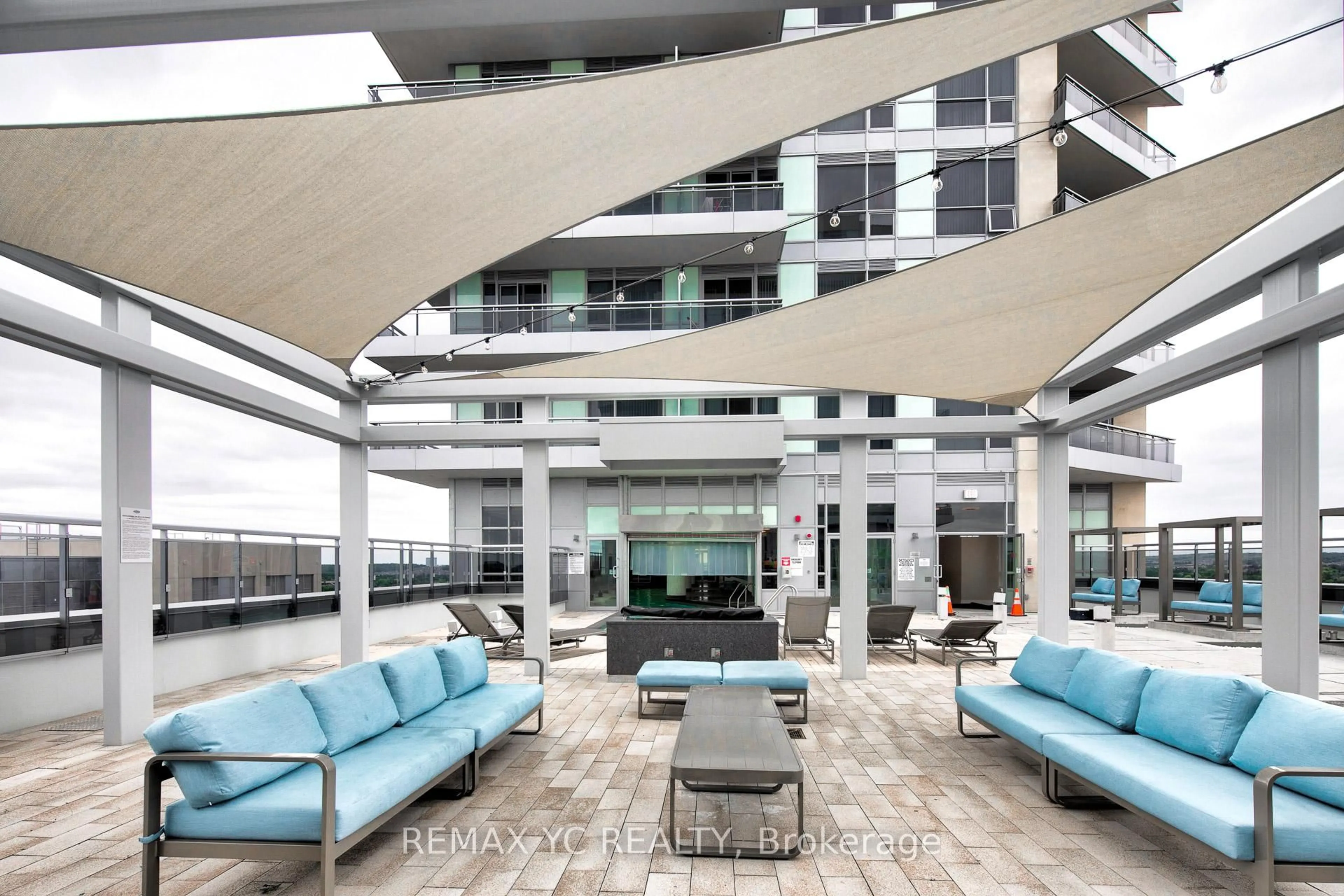 Lobby for 9191 Yonge St #201, Richmond Hill Ontario L4C 1E2