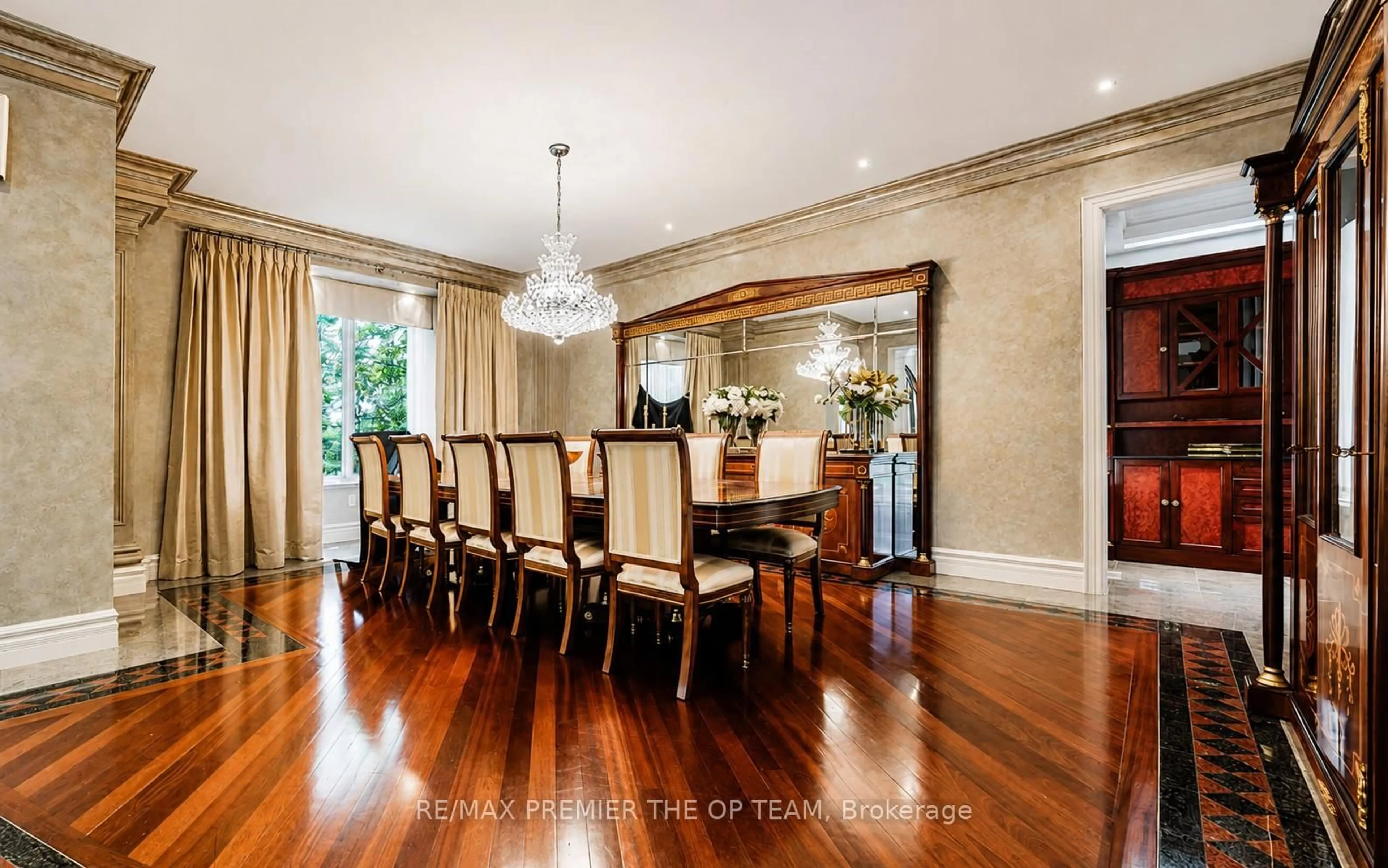 Dining room, wood/laminate floor for 43 Cowan Dr, Vaughan Ontario L4L 7H4