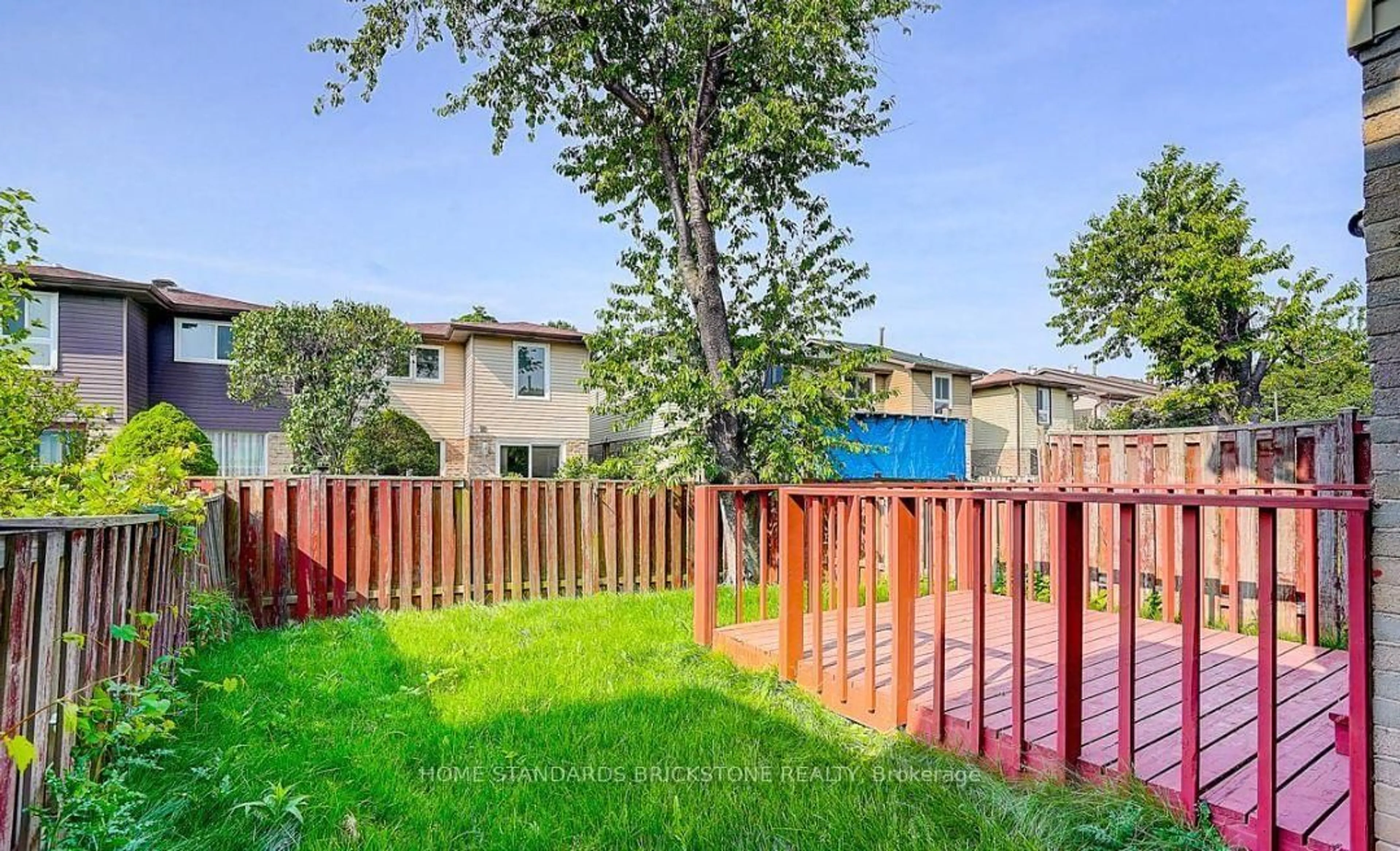 Patio, street for 24 Barrington Cres, Markham Ontario L3R 3H3