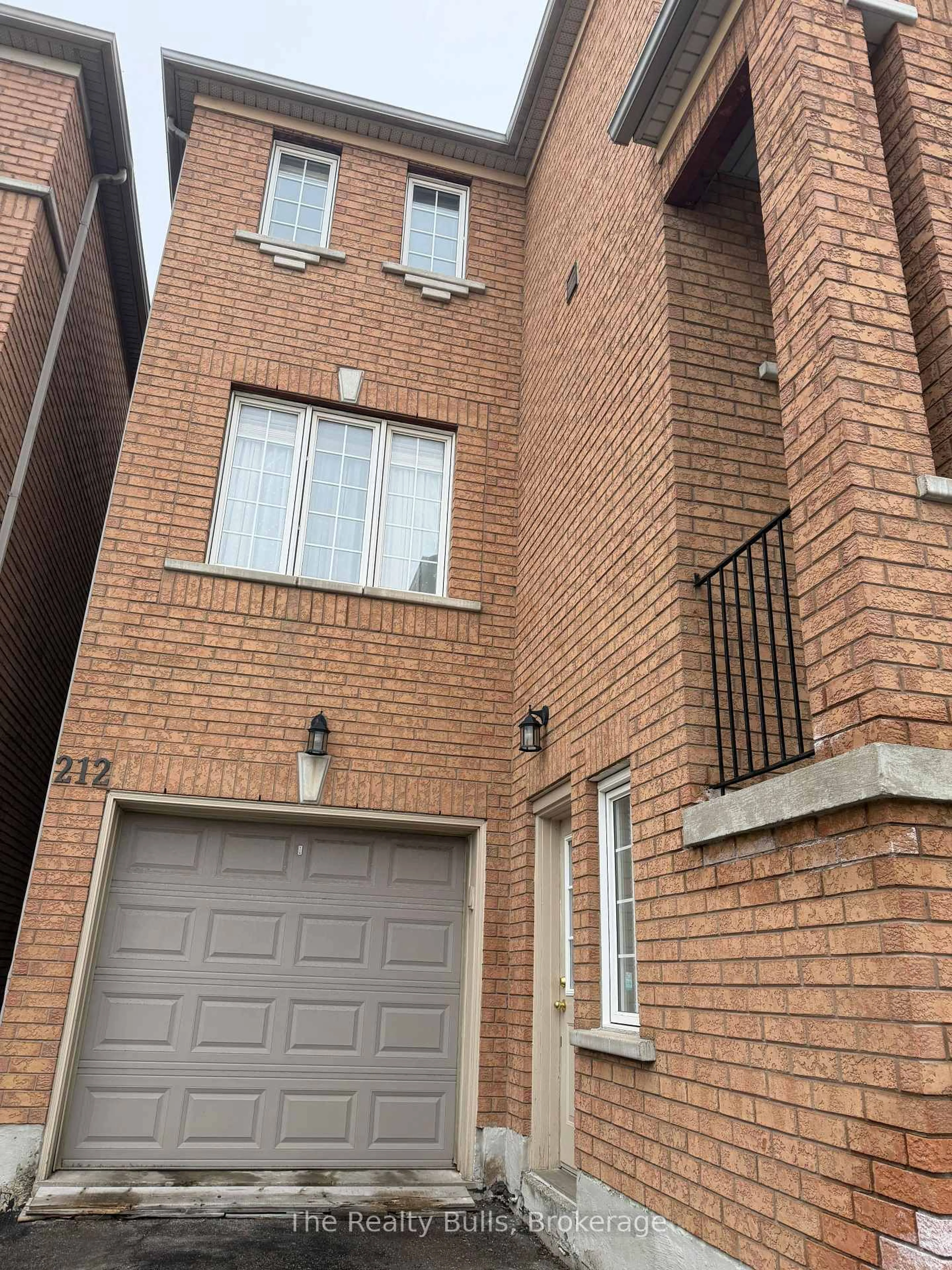 Home with brick exterior material, street for 212 Yellowood Circ, Vaughan Ontario L4J 8M4