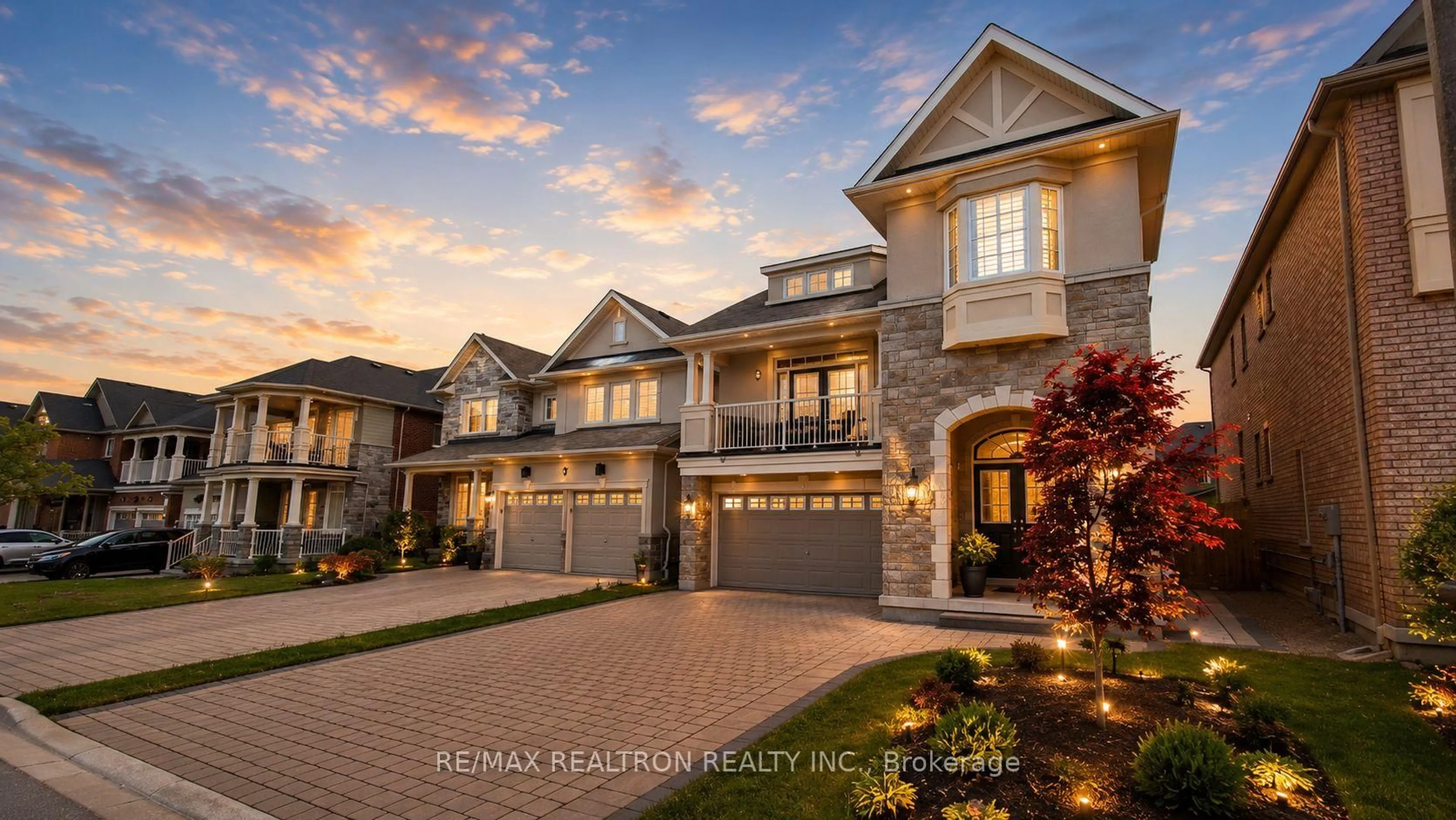 Home with brick exterior material, street for 7 Military Crt, Richmond Hill Ontario L4E 0M3
