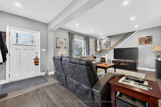 71 Centre St, New Tecumseth 5