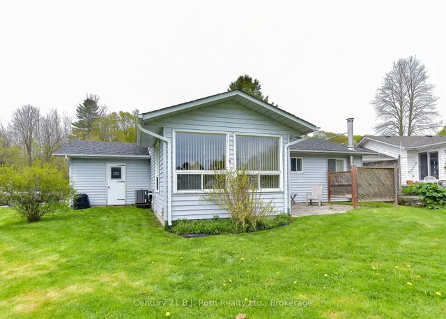 56 TECUMSETH PINES Dr, New Tecumseth 3