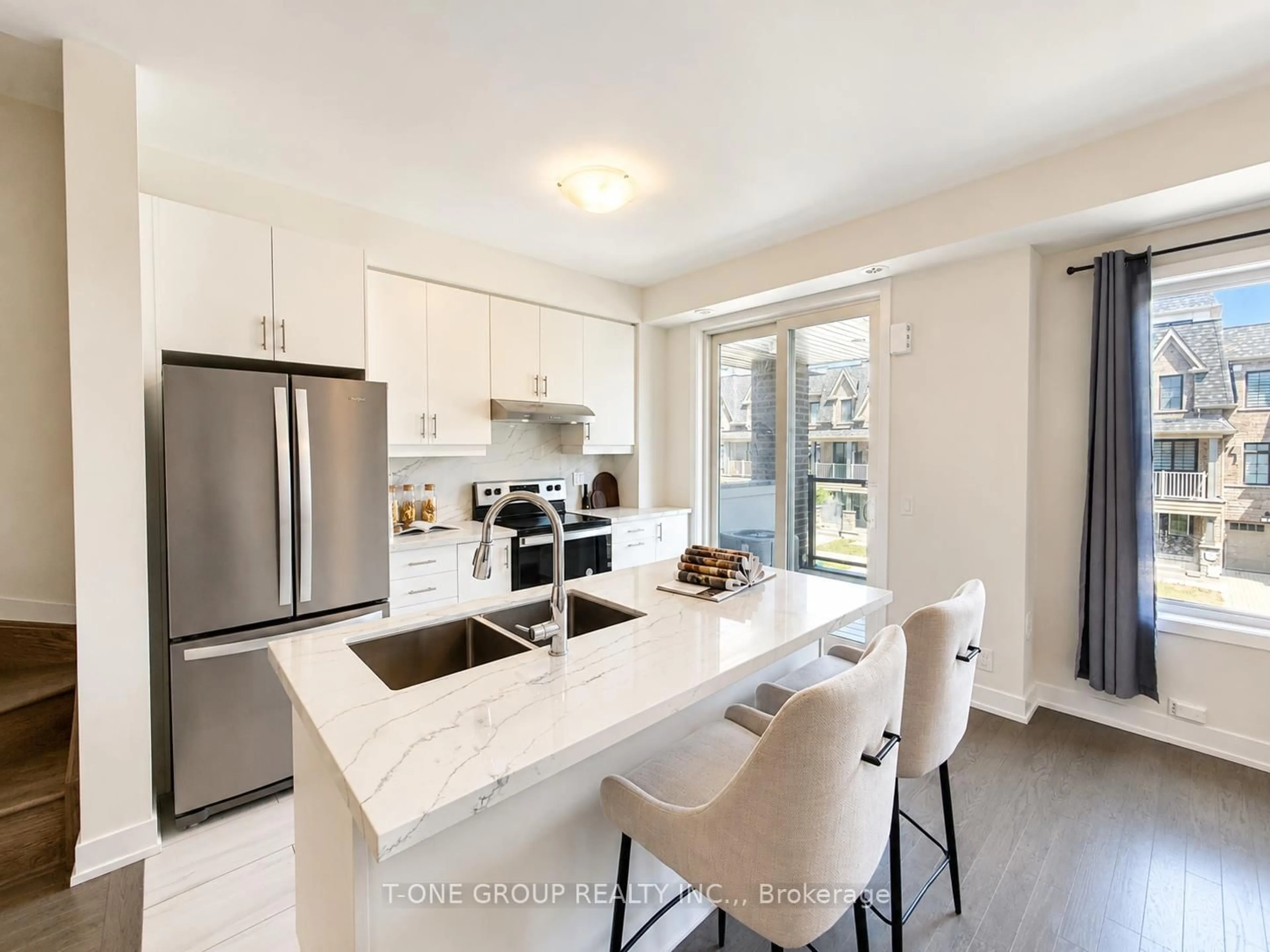 Open concept kitchen, unknown for 21 Gilbert Wright Ave, Markham Ontario L6B 1H8