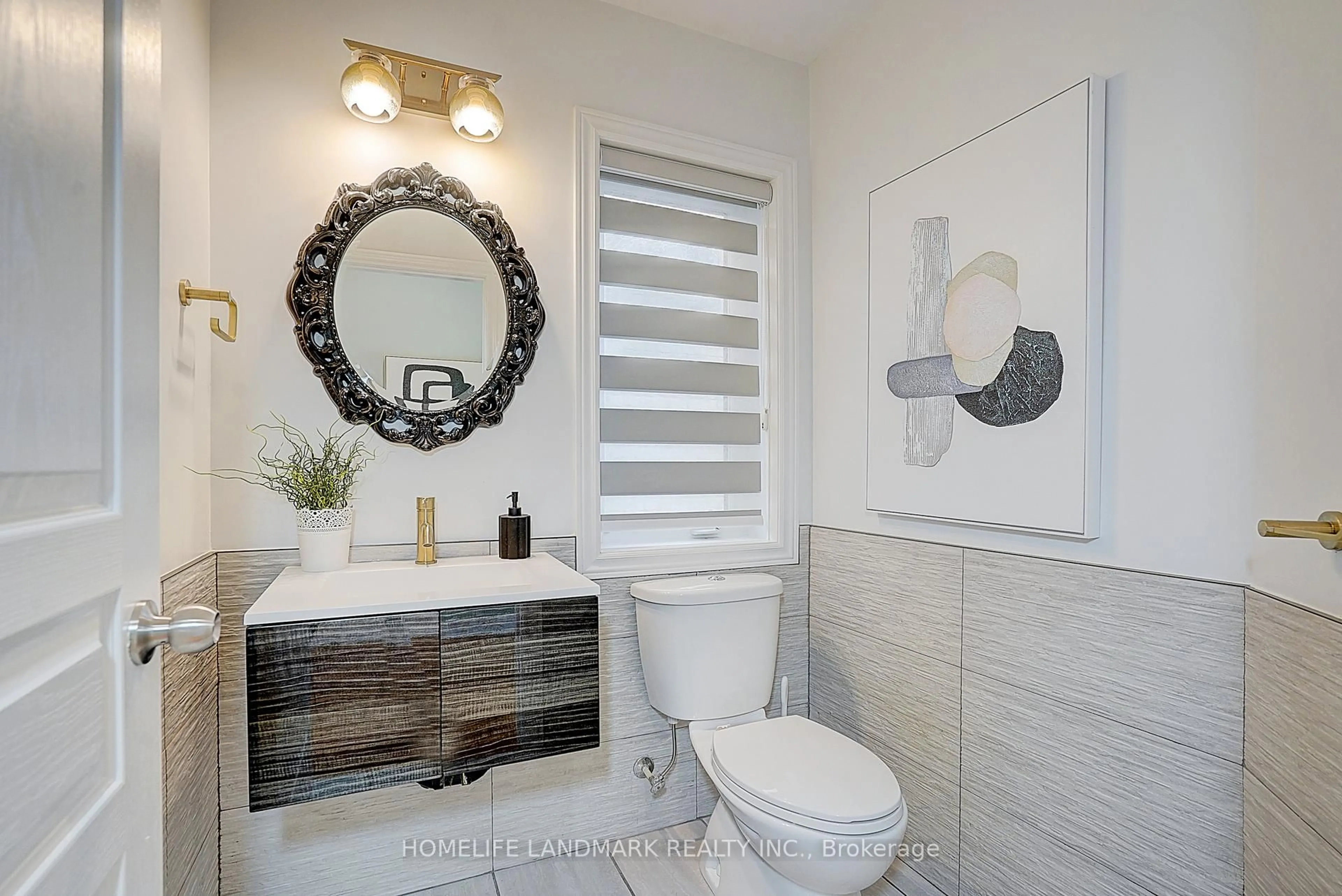 Contemporary bathroom, ceramic/tile floor for 328 Baker Hill Blvd, Whitchurch-Stouffville Ontario L4A 4P3