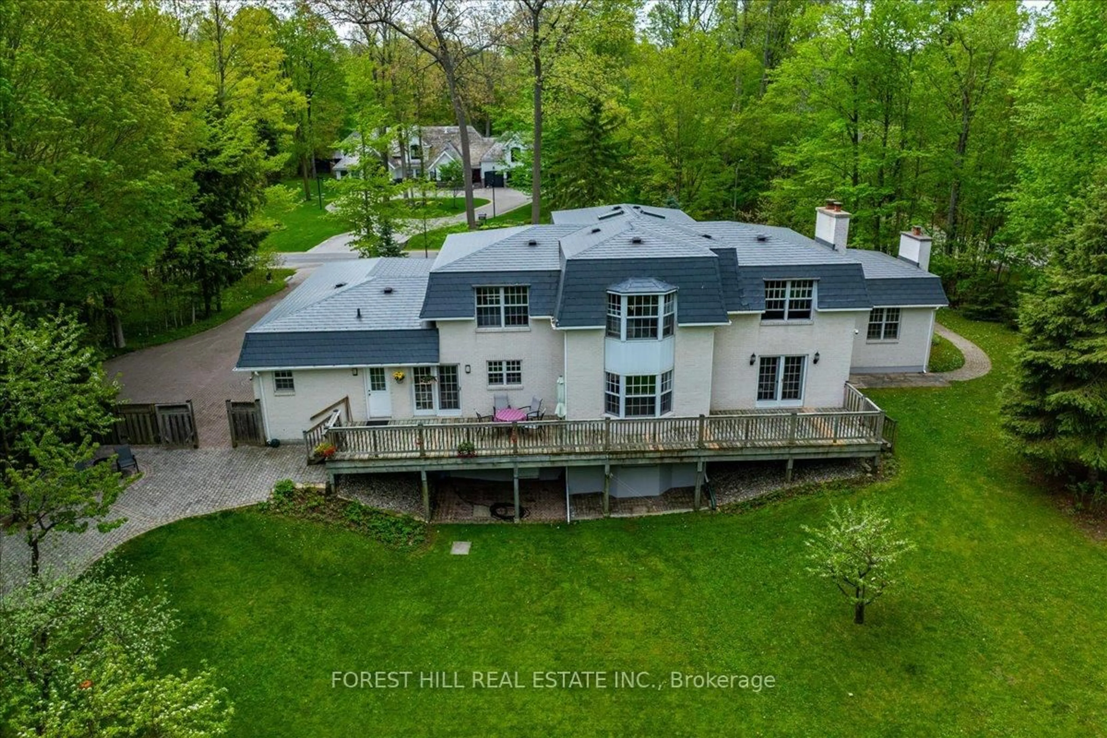A pic from outside/outdoor area/front of a property/back of a property/a pic from drone, unknown for 1836 Quantz Cres, Innisfil Ontario L9S 1X2