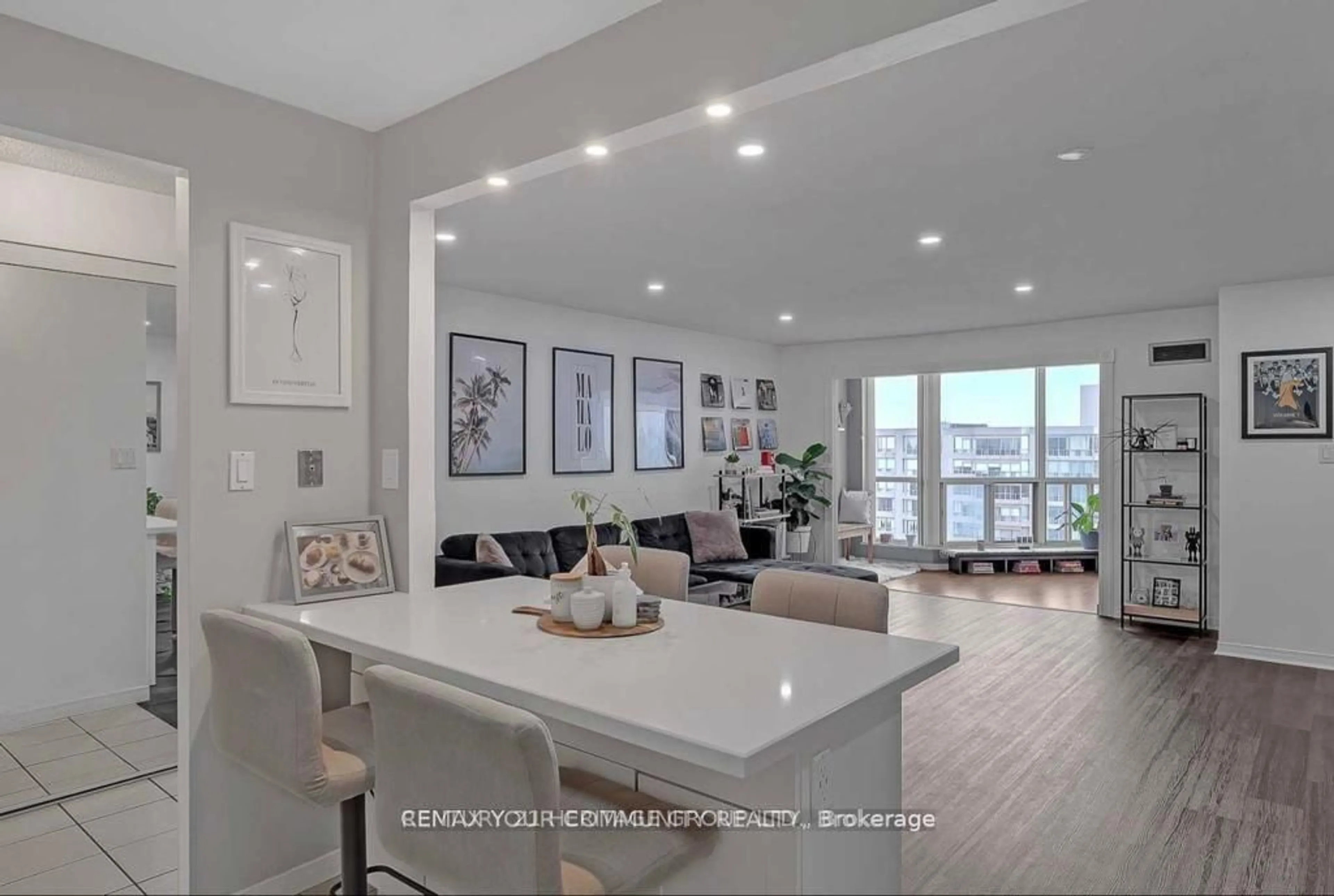 Open concept kitchen, unknown for 309 Major Mackenzie Dr #1014, Richmond Hill Ontario L4C 9V5