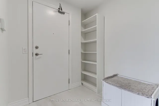 50 DISERA Dr #905, Vaughan 4
