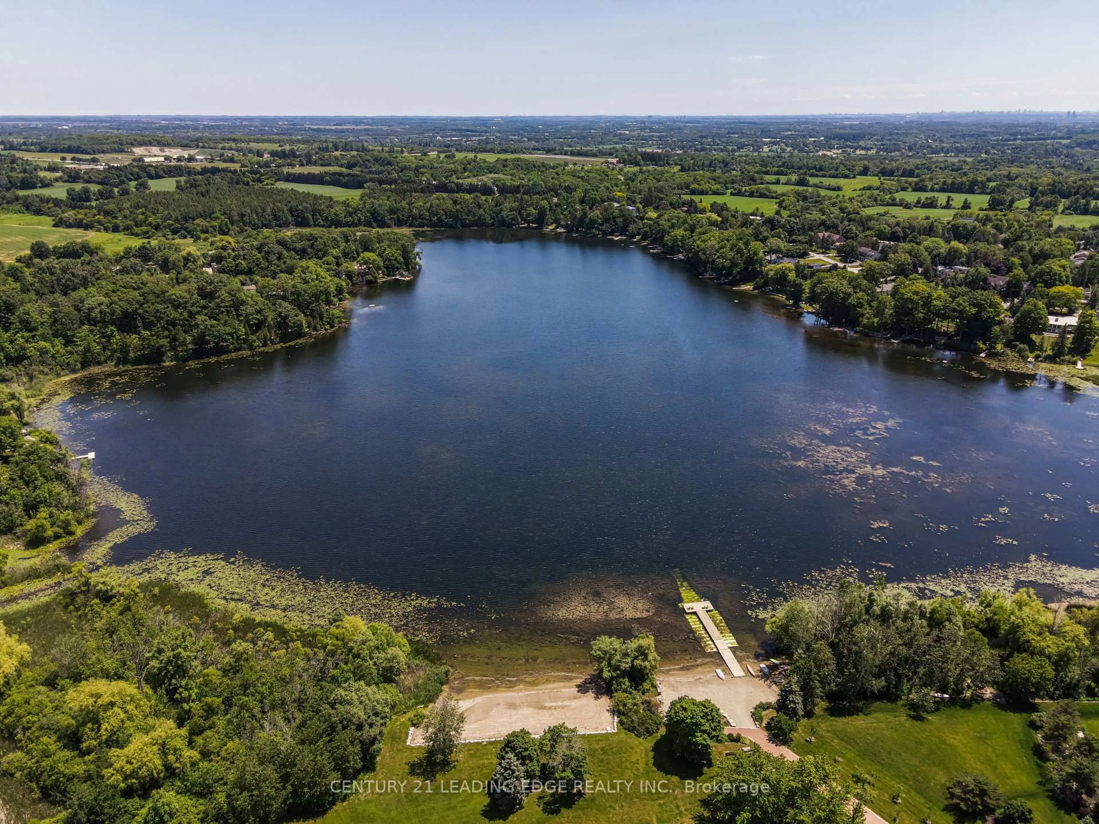 A pic from outside/outdoor area/front of a property/back of a property/a pic from drone, water/lake/river/ocean view for 6 Stonegate St, Whitchurch-Stouffville Ontario L0H 1G0