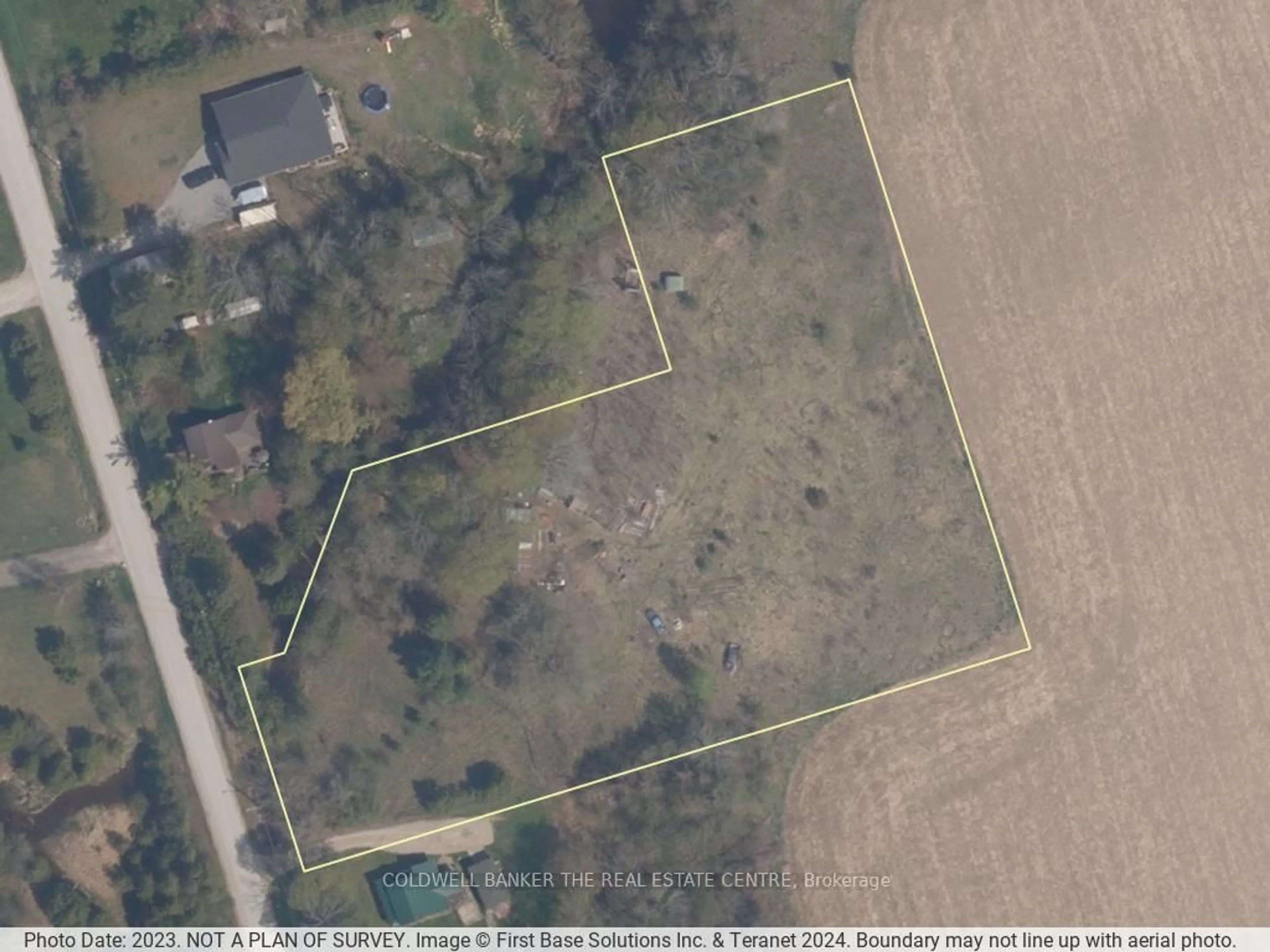 A pic from outside/outdoor area/front of a property/back of a property/a pic from drone, building for 20805 Brock Rd, Brock Ontario L0E 1E0