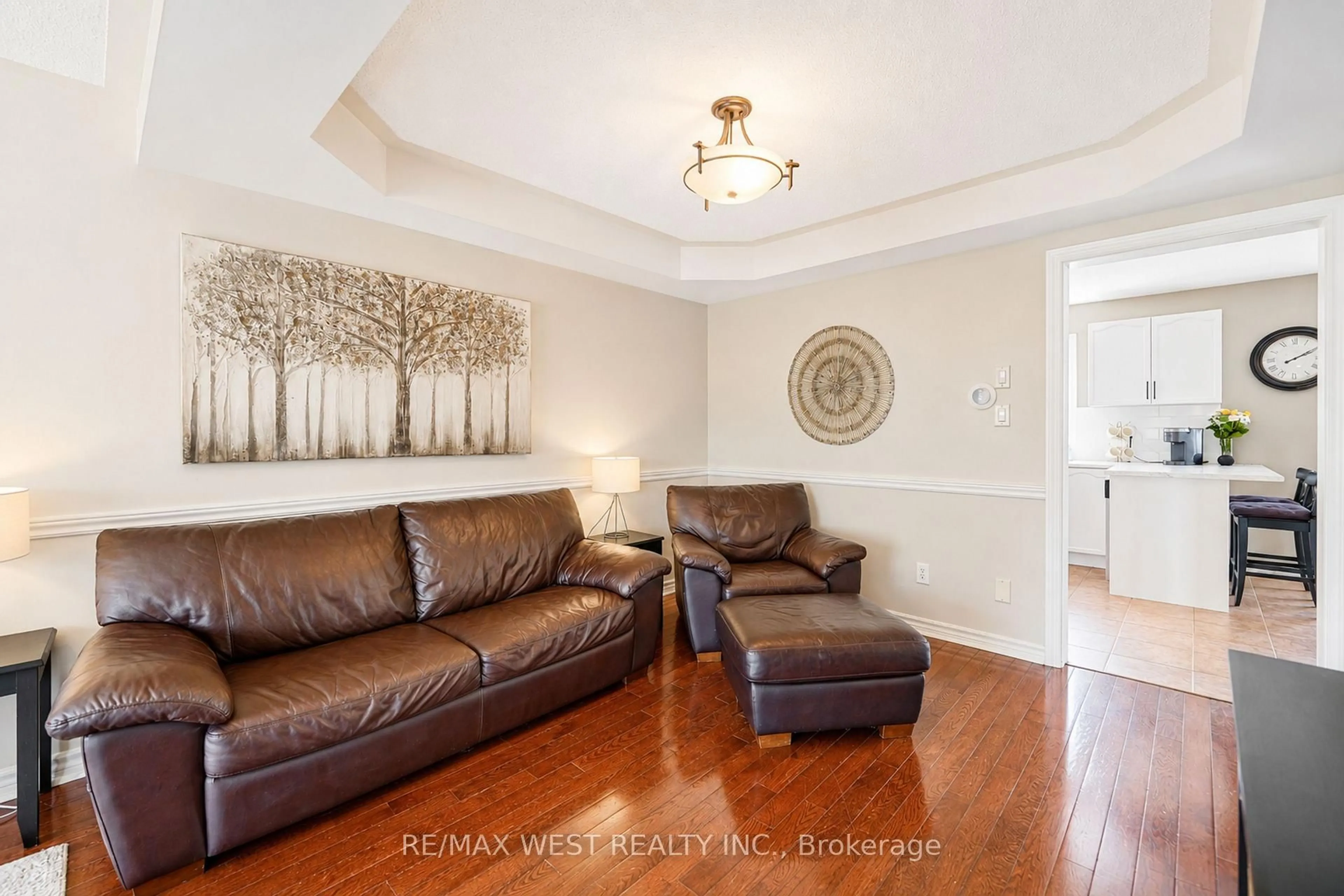 Living room with furniture, unknown for 176 Gail Parks Cres, Newmarket Ontario L3X 2C3