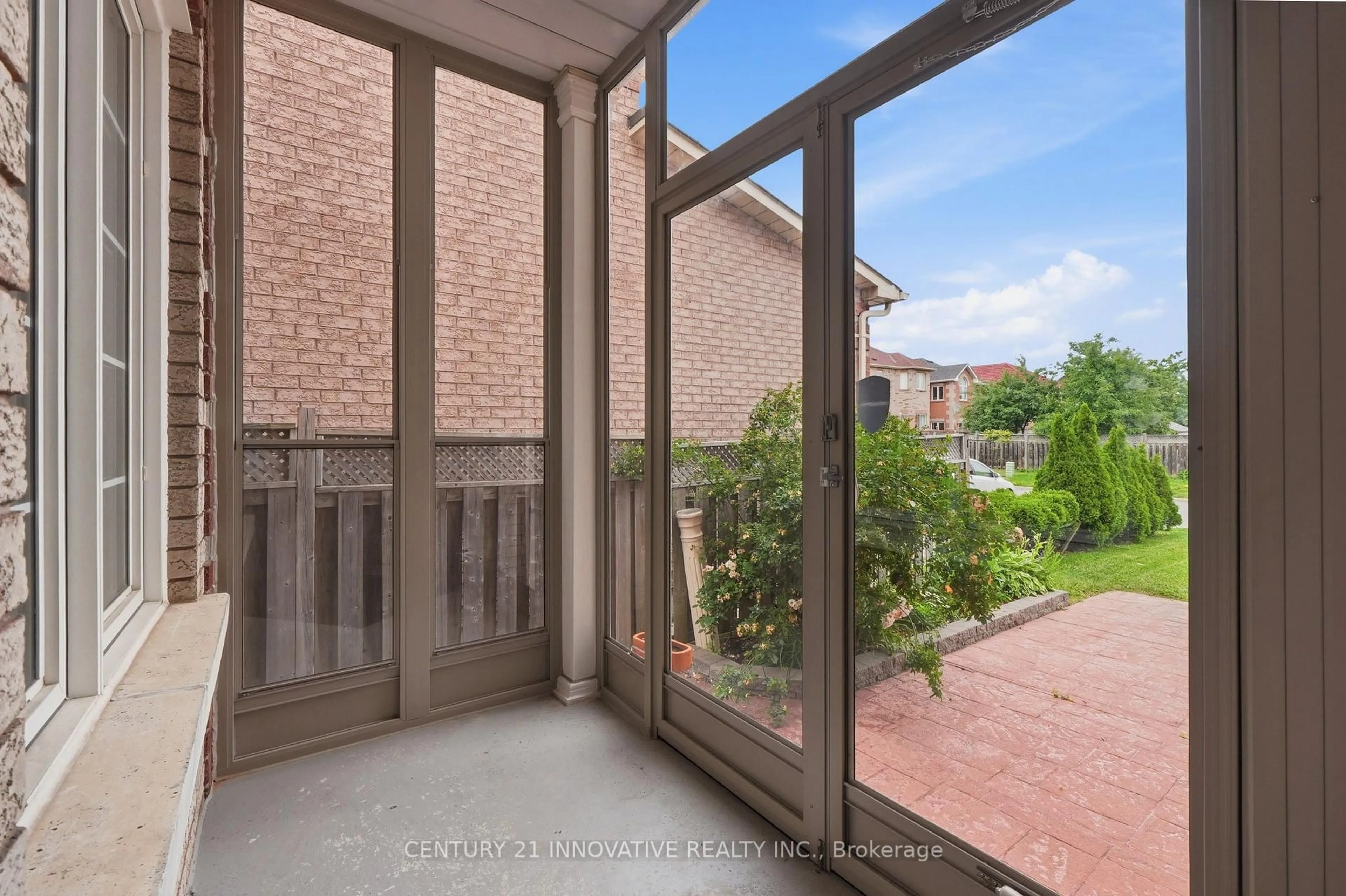 Balcony in the apartment, unknown for 57 Avenida St, Markham Ontario L3S 4J6