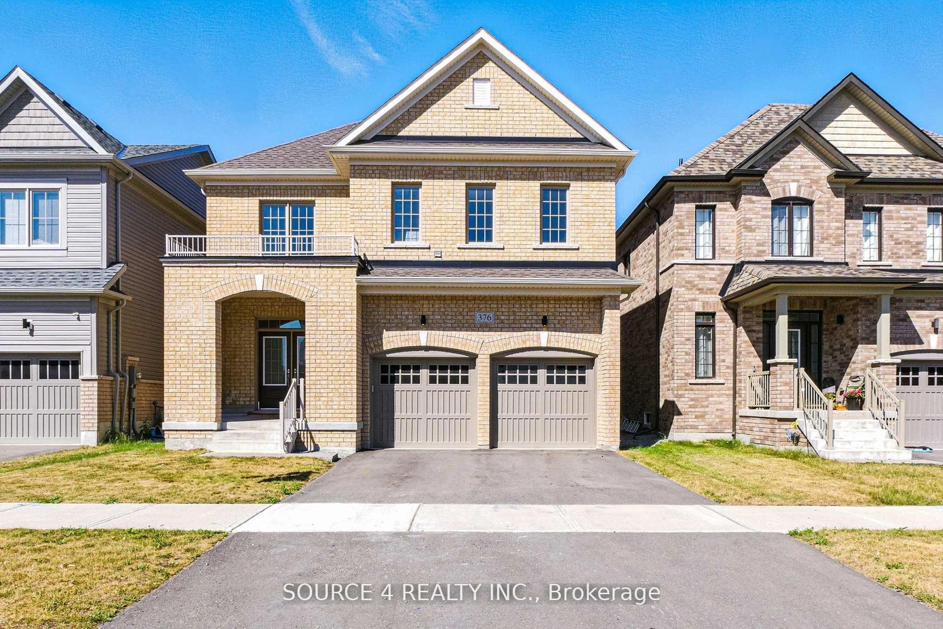 Home with brick exterior material, street for 376 Danny Wheeler Blvd, Georgina Ontario L4P 0K2