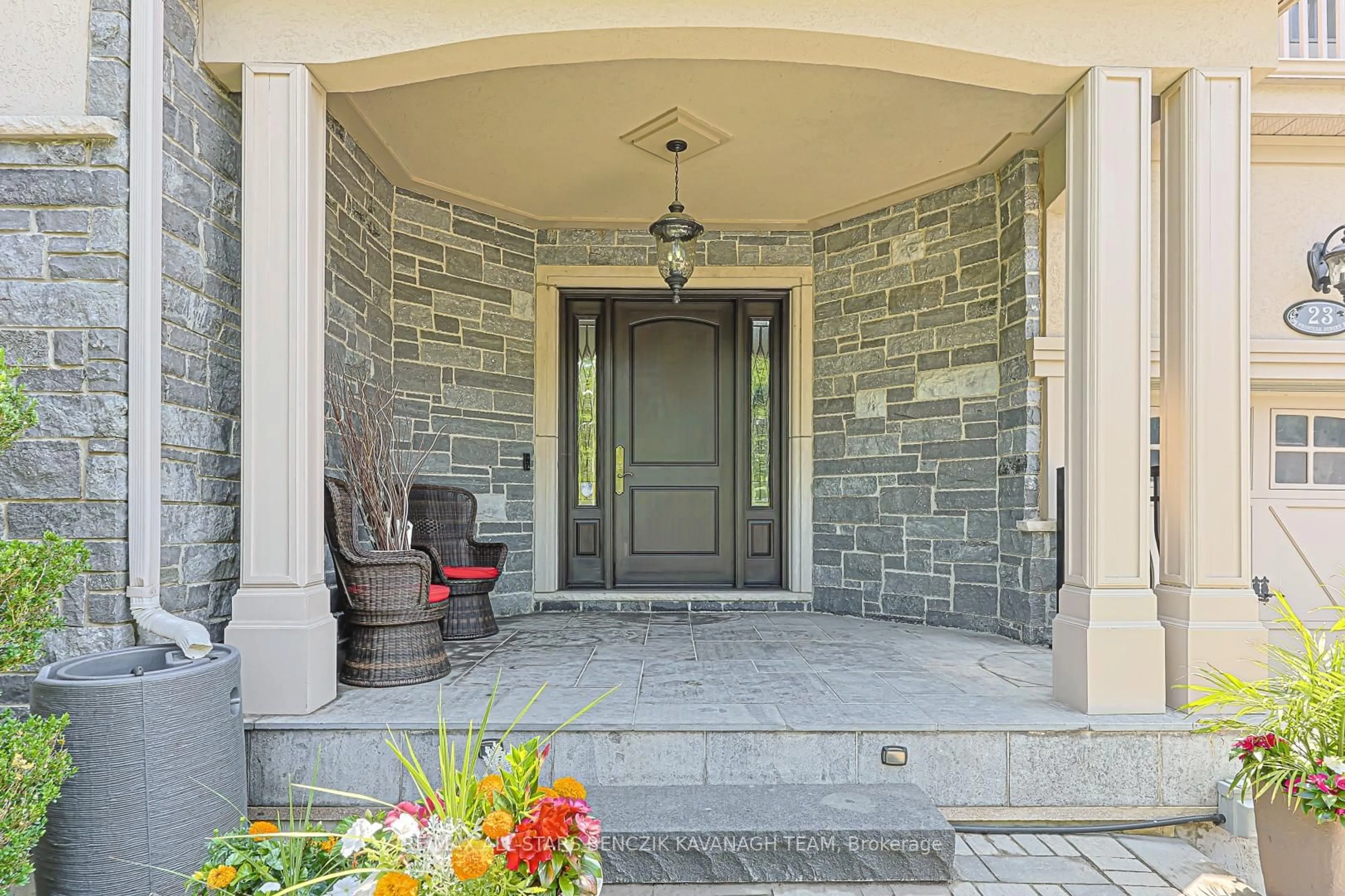 Indoor entryway for 23 Princess St, Markham Ontario L3P 1K4