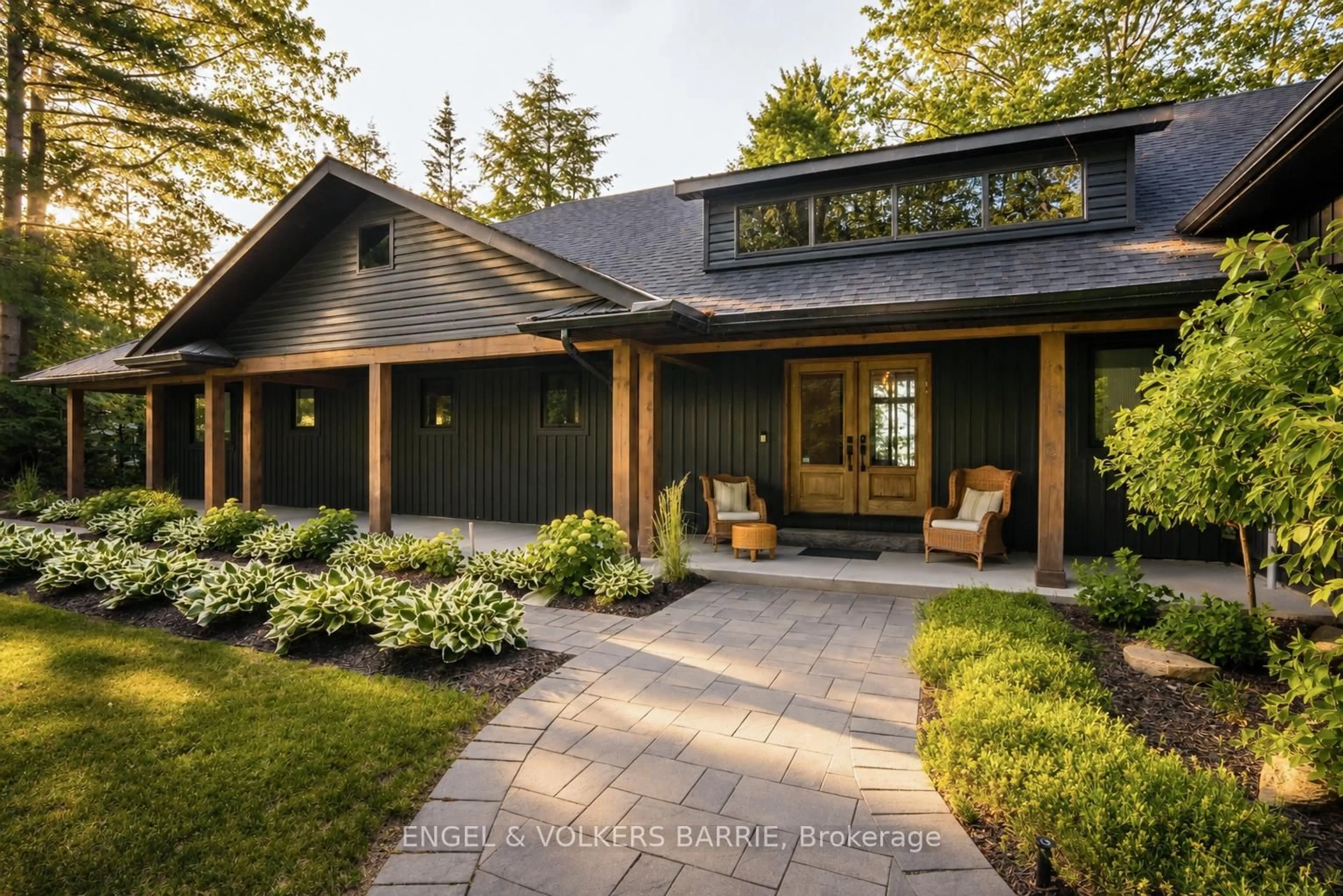 Home with brick exterior material, street for 262 Trillium Pl, Innisfil Ontario L9S 2X7