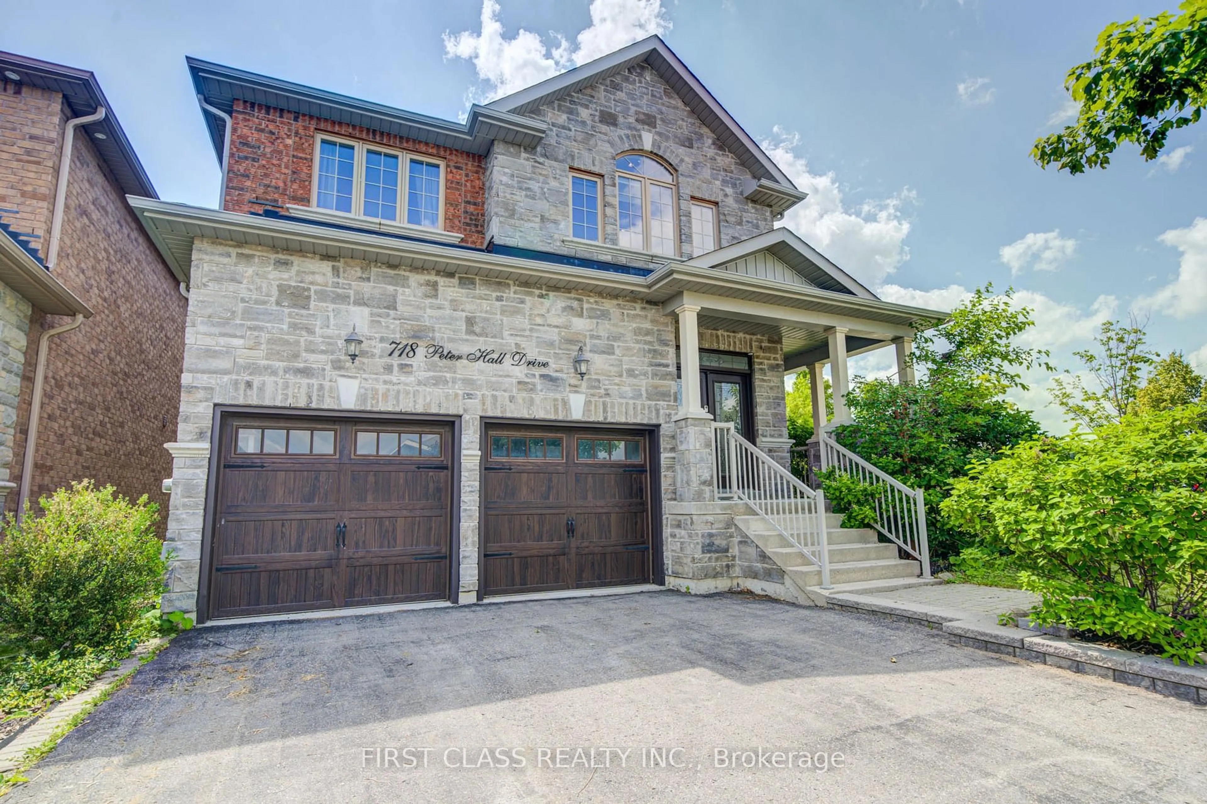 Home with brick exterior material, street for 718 Peter Hall Dr, Newmarket Ontario L3X 2T1