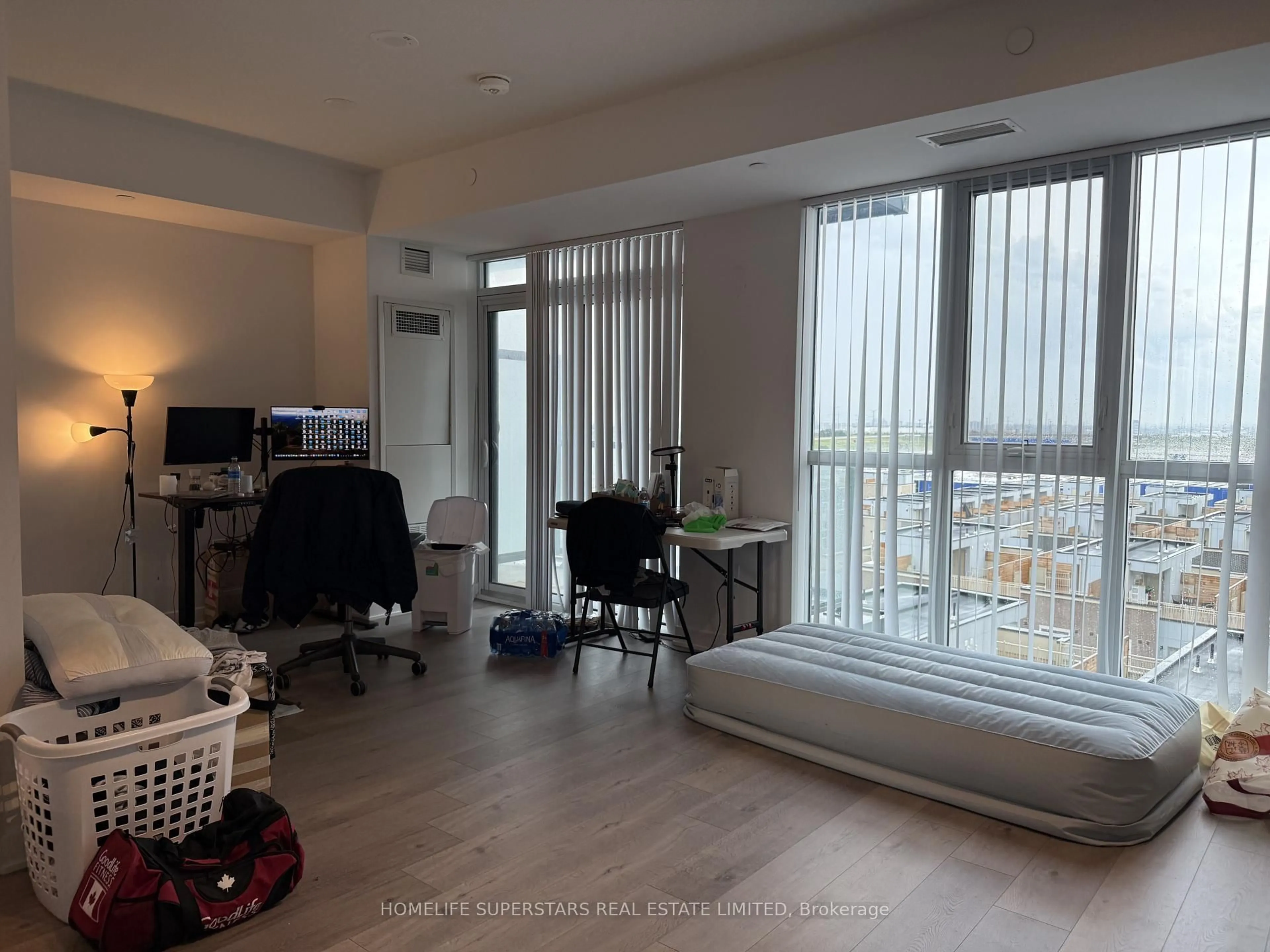 A pic of a room for 60 Honeycrisp Cres #706, Vaughan Ontario L4K 0N5