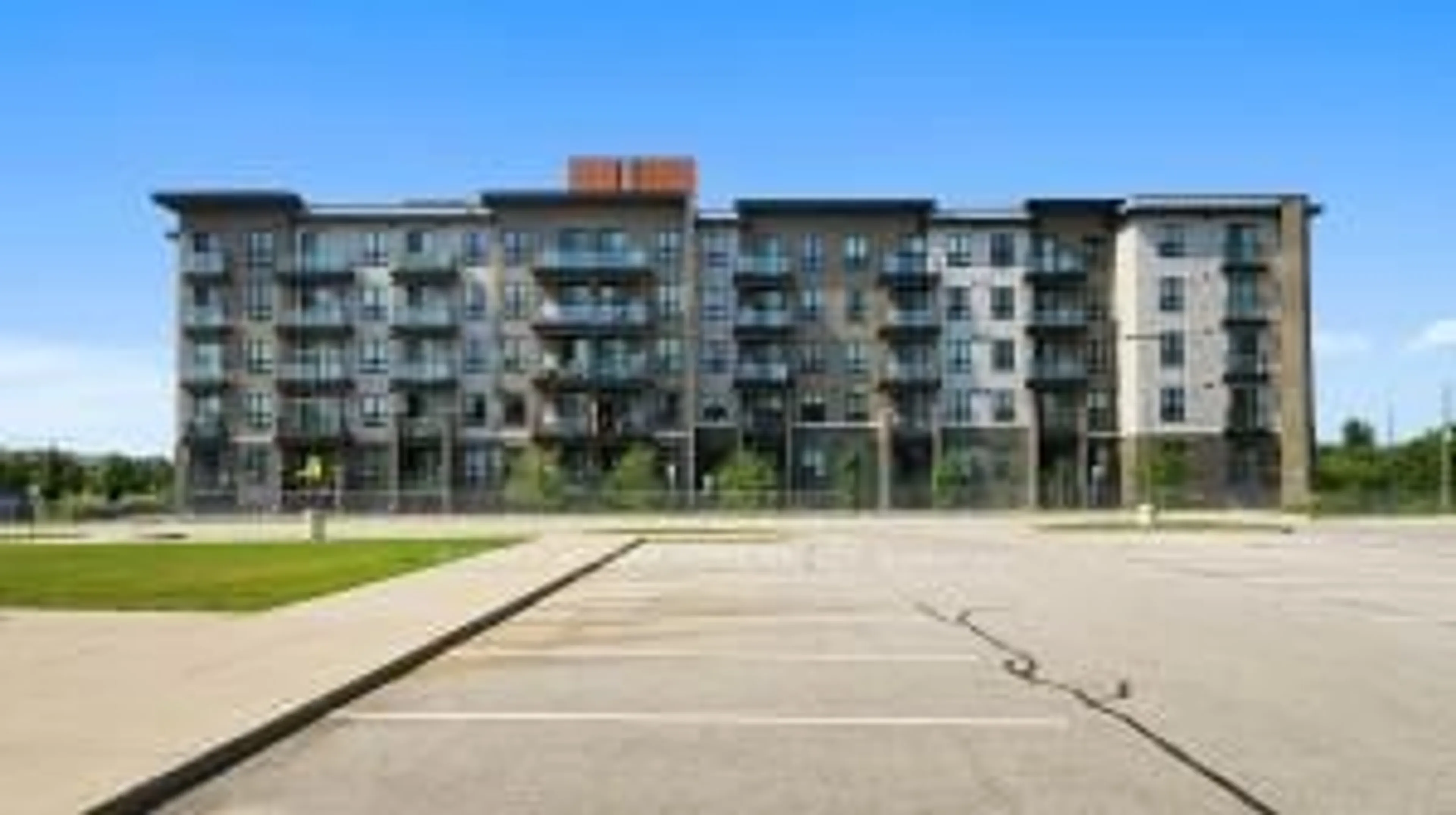 Patio, unknown for 9700 Ninth Line St #303, Markham Ontario L6B 1A8