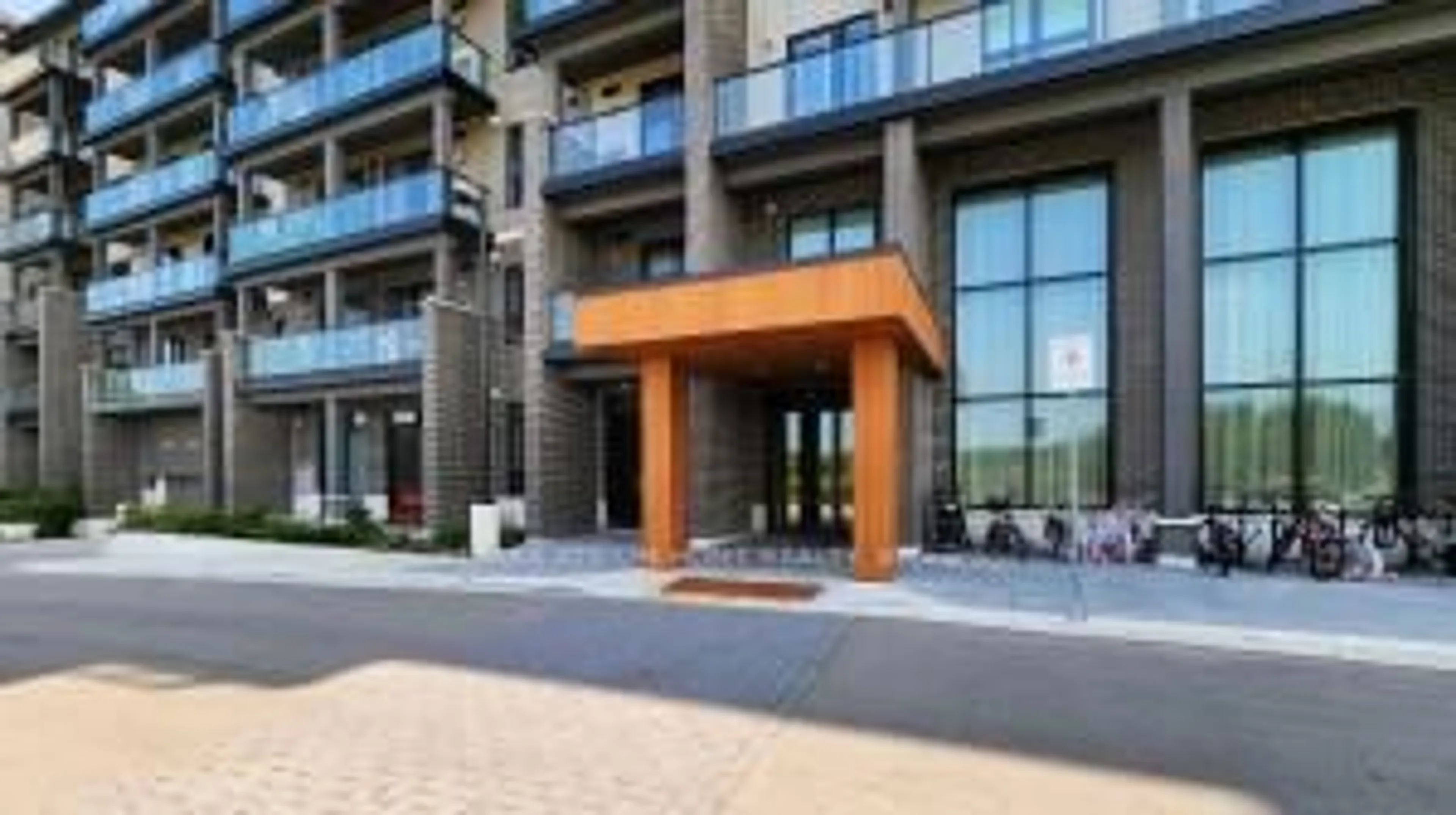 Indoor foyer for 9700 Ninth Line St #303, Markham Ontario L6B 1A8