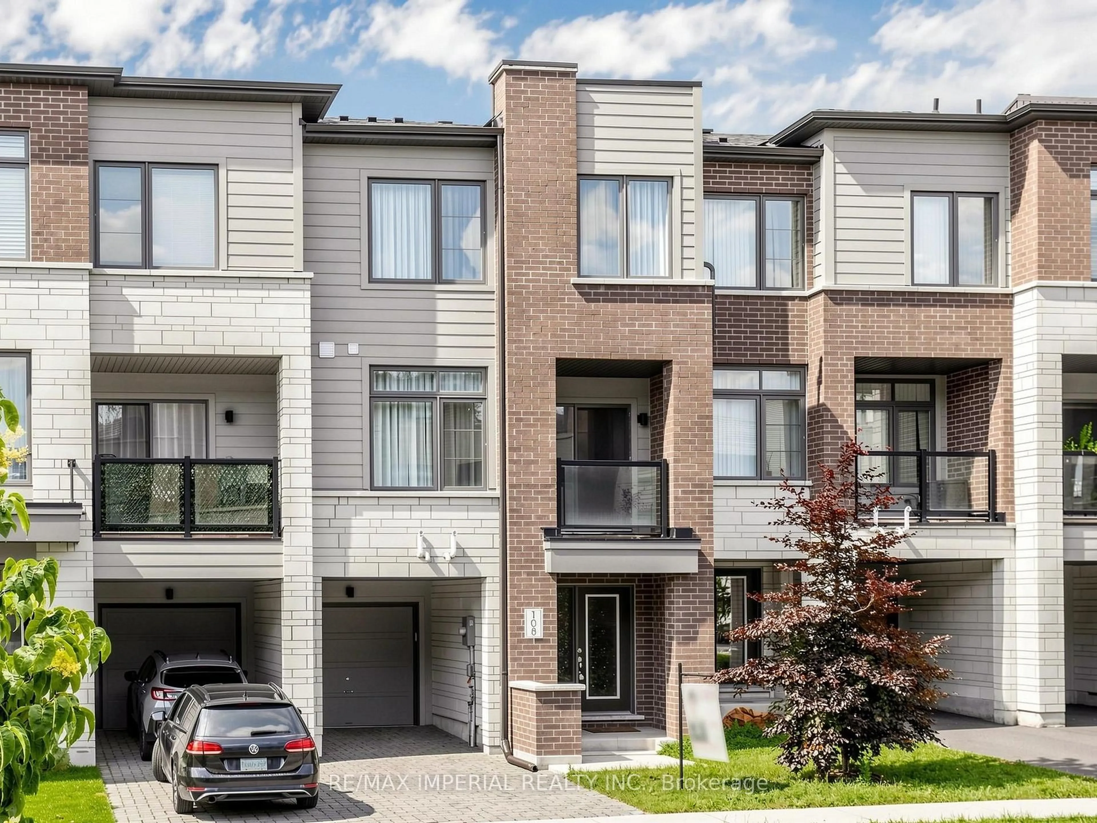 Home with brick exterior material, street for 108 Bravo Lane, Newmarket Ontario L3X 0L3