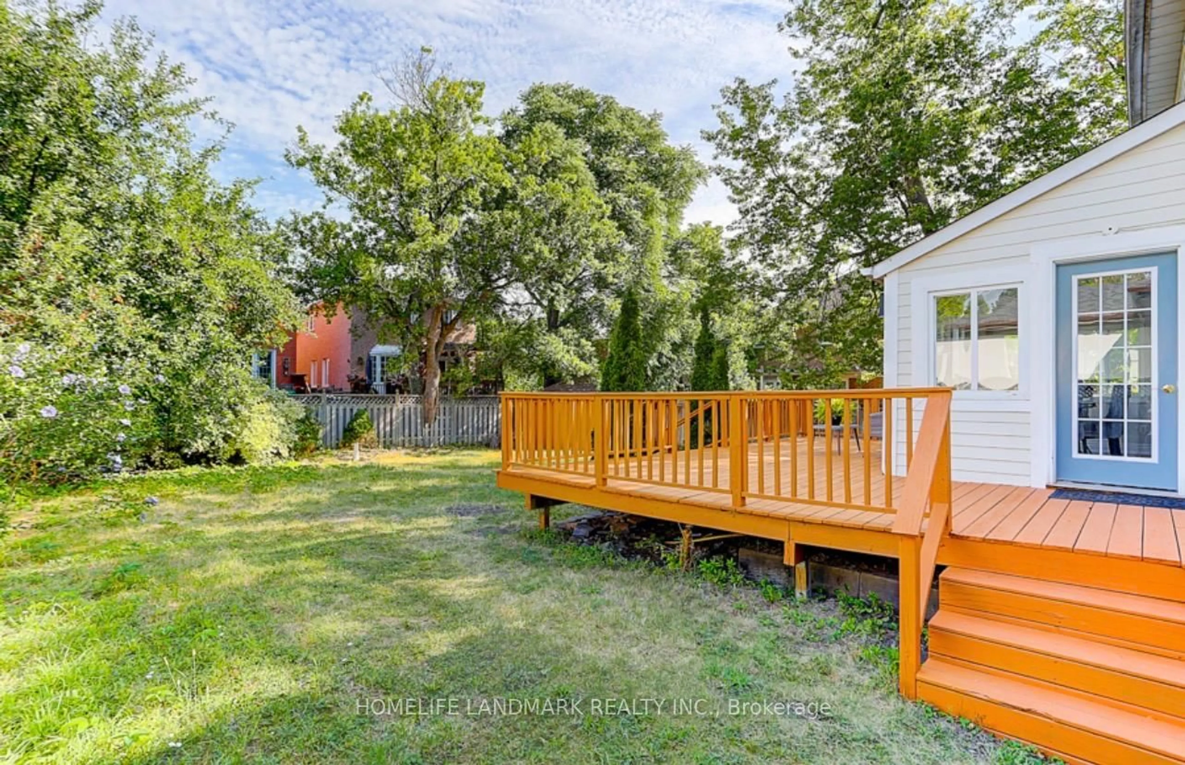 Patio, street for 115 Crosby Ave, Richmond Hill Ontario L4C 2R3