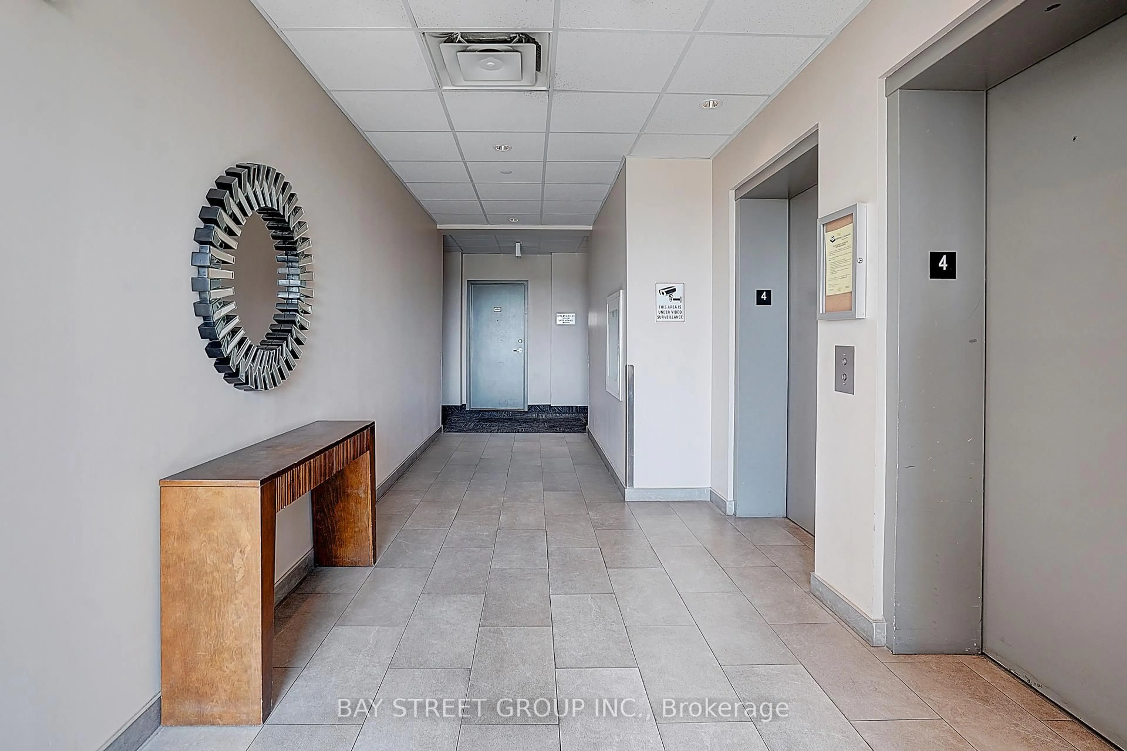 Indoor foyer for 7400 Markham Rd #405, Markham Ontario L3S 0C5