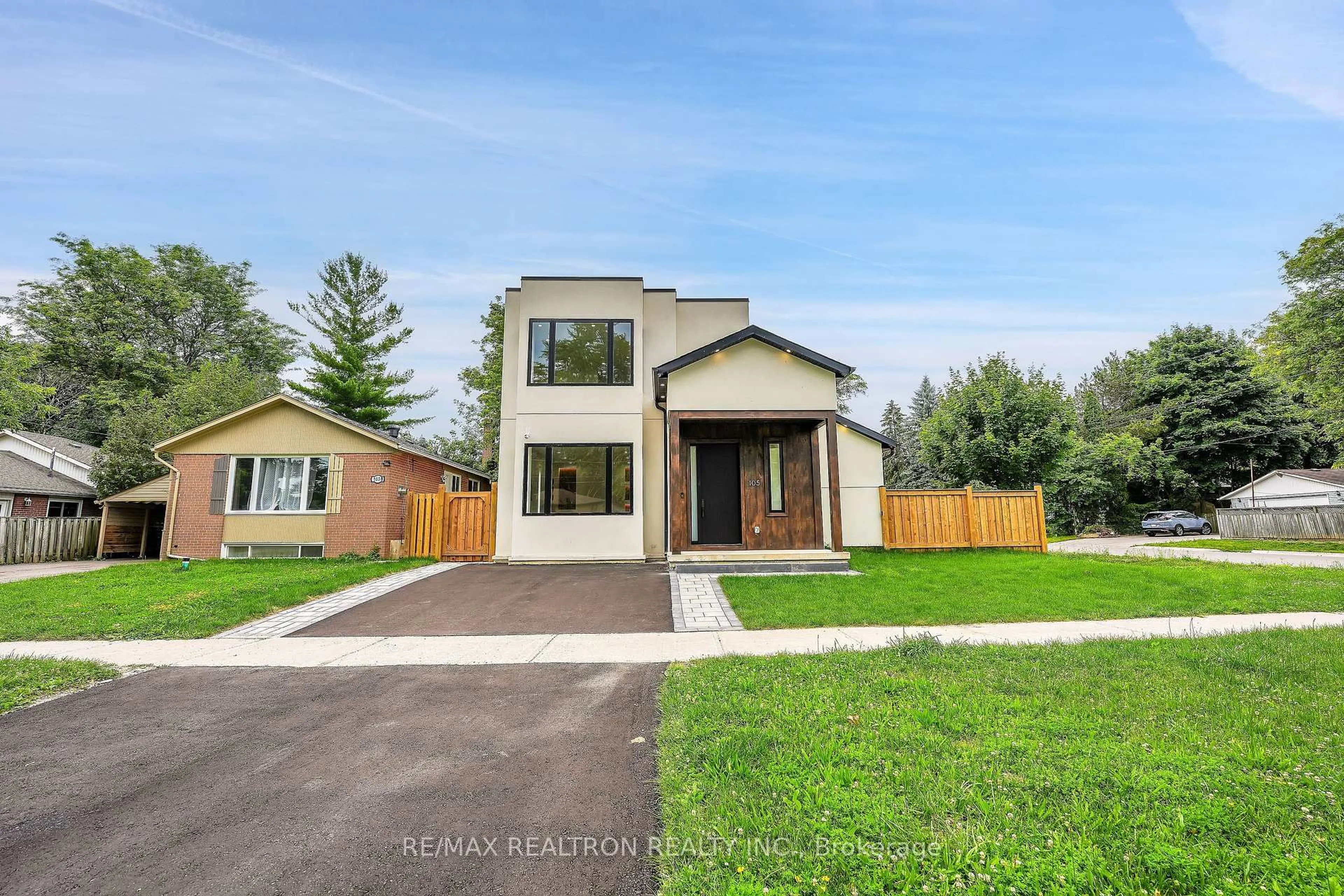Home with brick exterior material, street for 105 Murray Dr, Aurora Ontario L4G 2C4
