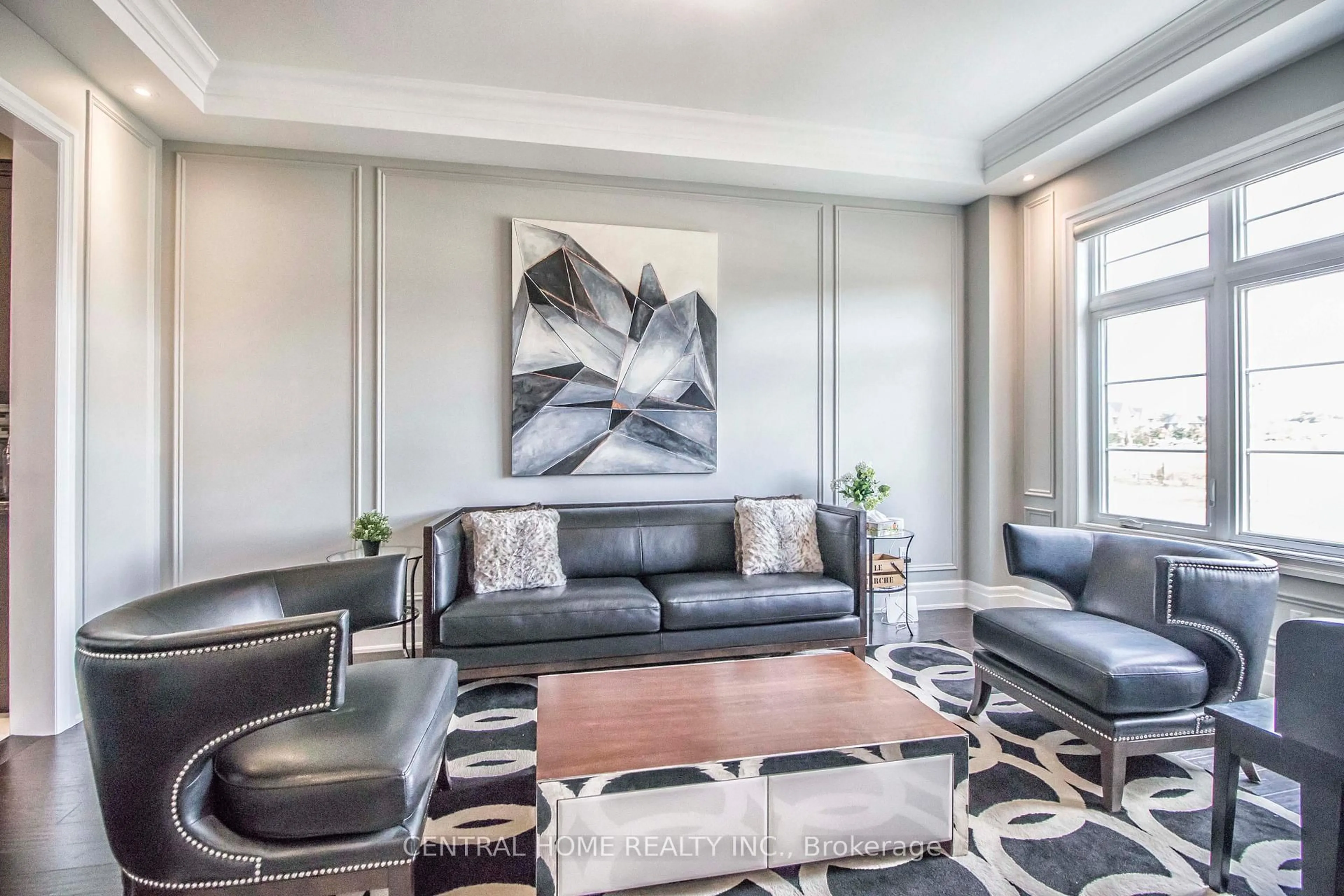 Living room with furniture, unknown for 122 Burns Blvd, King Ontario L7B 0M2