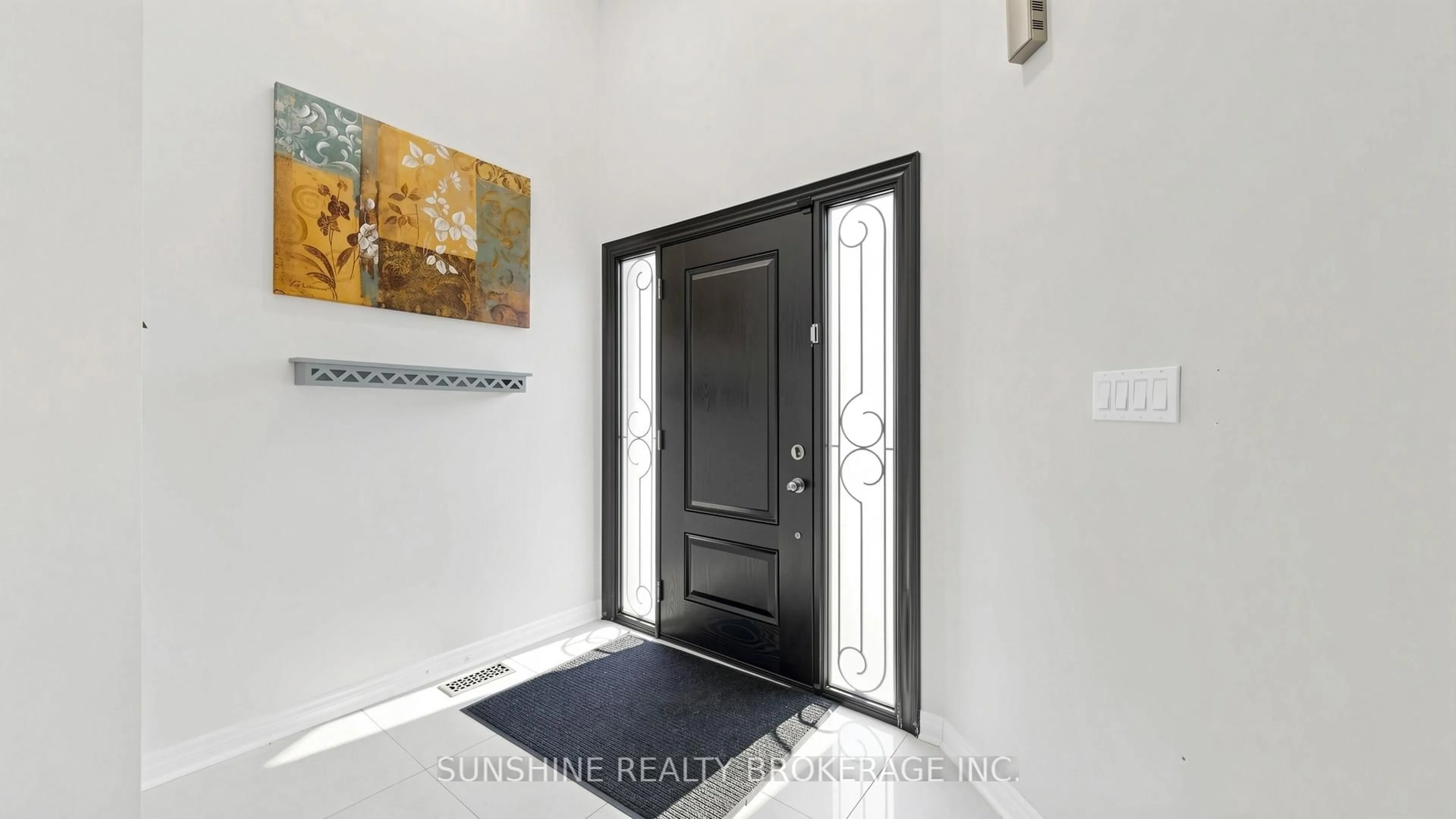 Indoor entryway for 34 Wood Rim Dr, Richmond Hill Ontario L4E 4E7