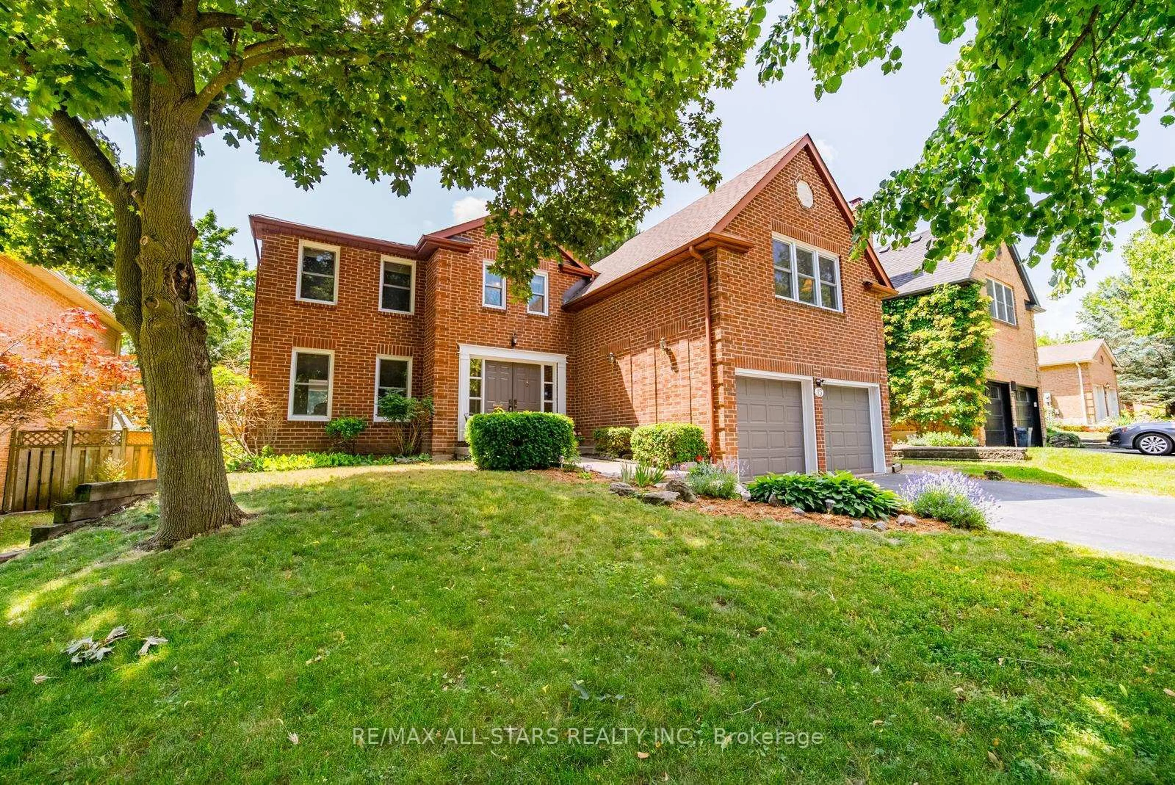 Home with brick exterior material, street for 15 Hare Crt, Markham Ontario L3P 4K5