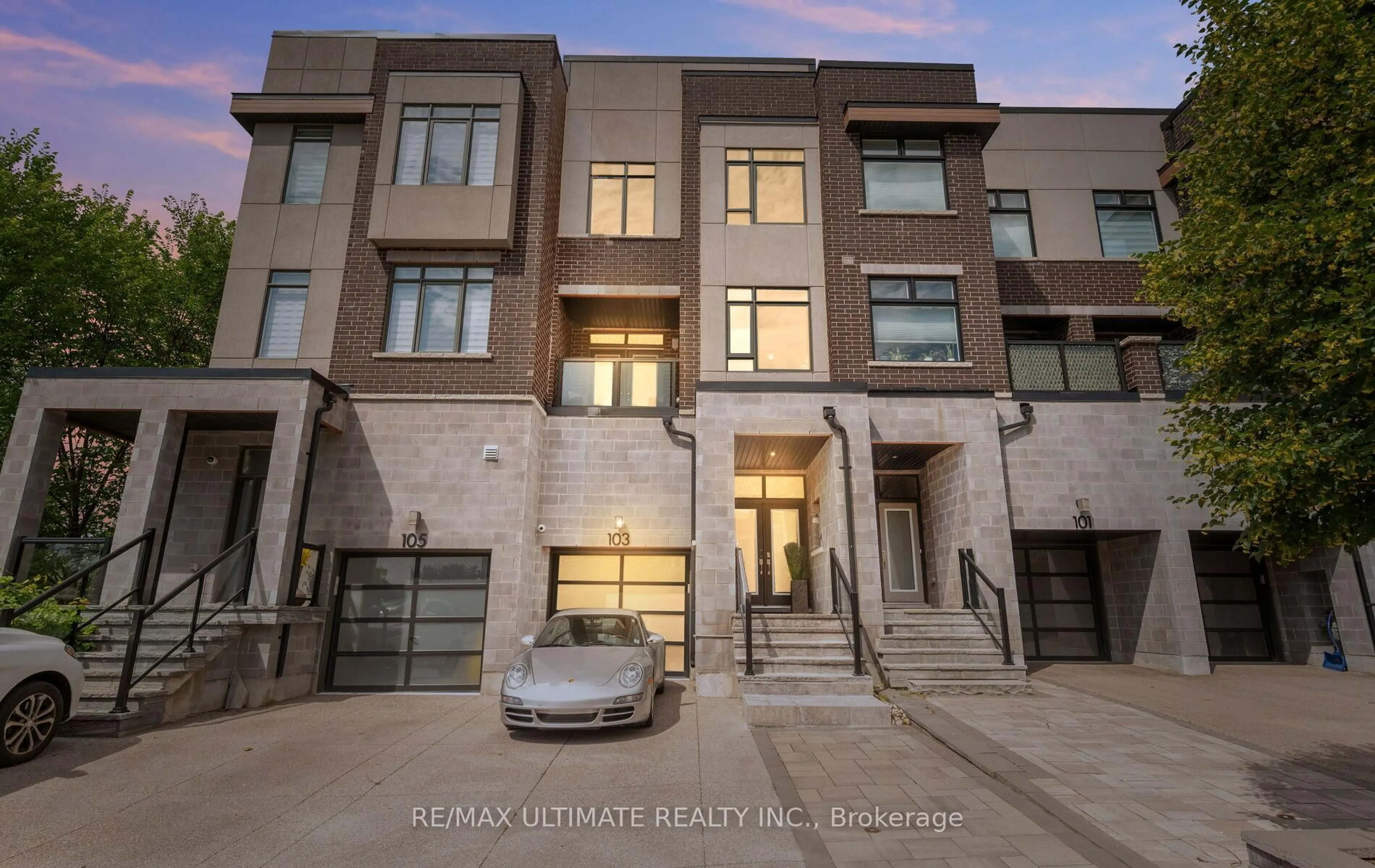 Unknown for 103 Glenngarry Cres, Vaughan Ontario L6A 4Z5