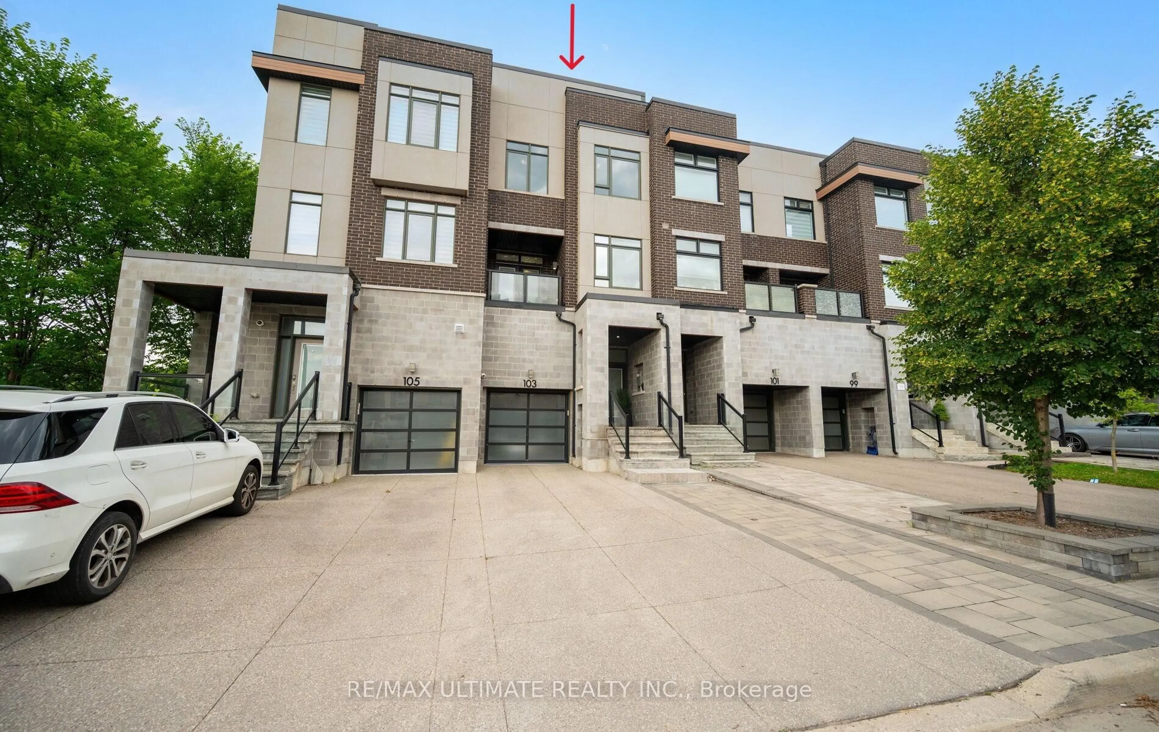 Unknown for 103 Glenngarry Cres, Vaughan Ontario L6A 4Z5