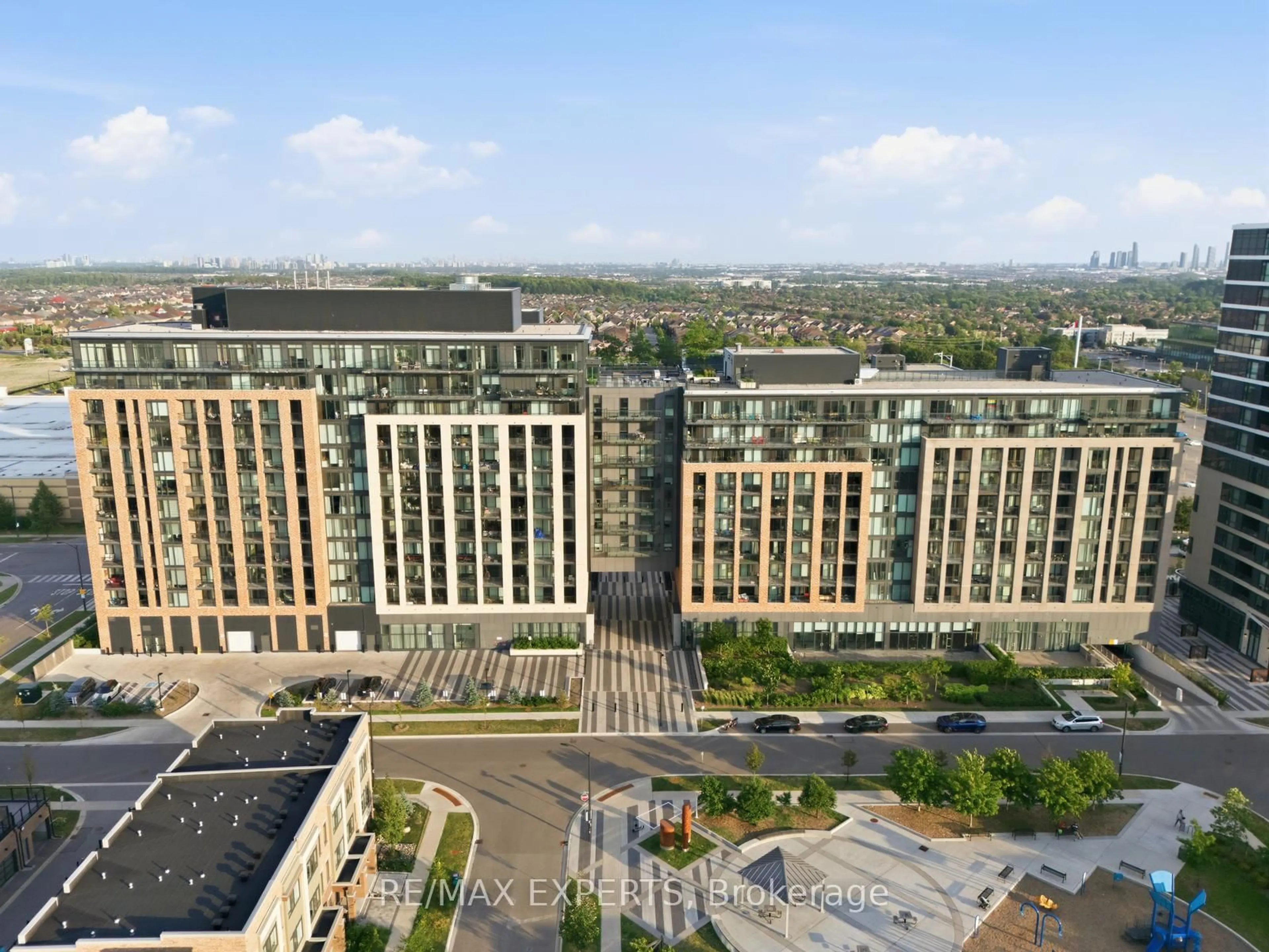 A pic from outside/outdoor area/front of a property/back of a property/a pic from drone, city buildings view from balcony for 100 Eagle Rock Way #PH1210, Vaughan Ontario L6A 5B9