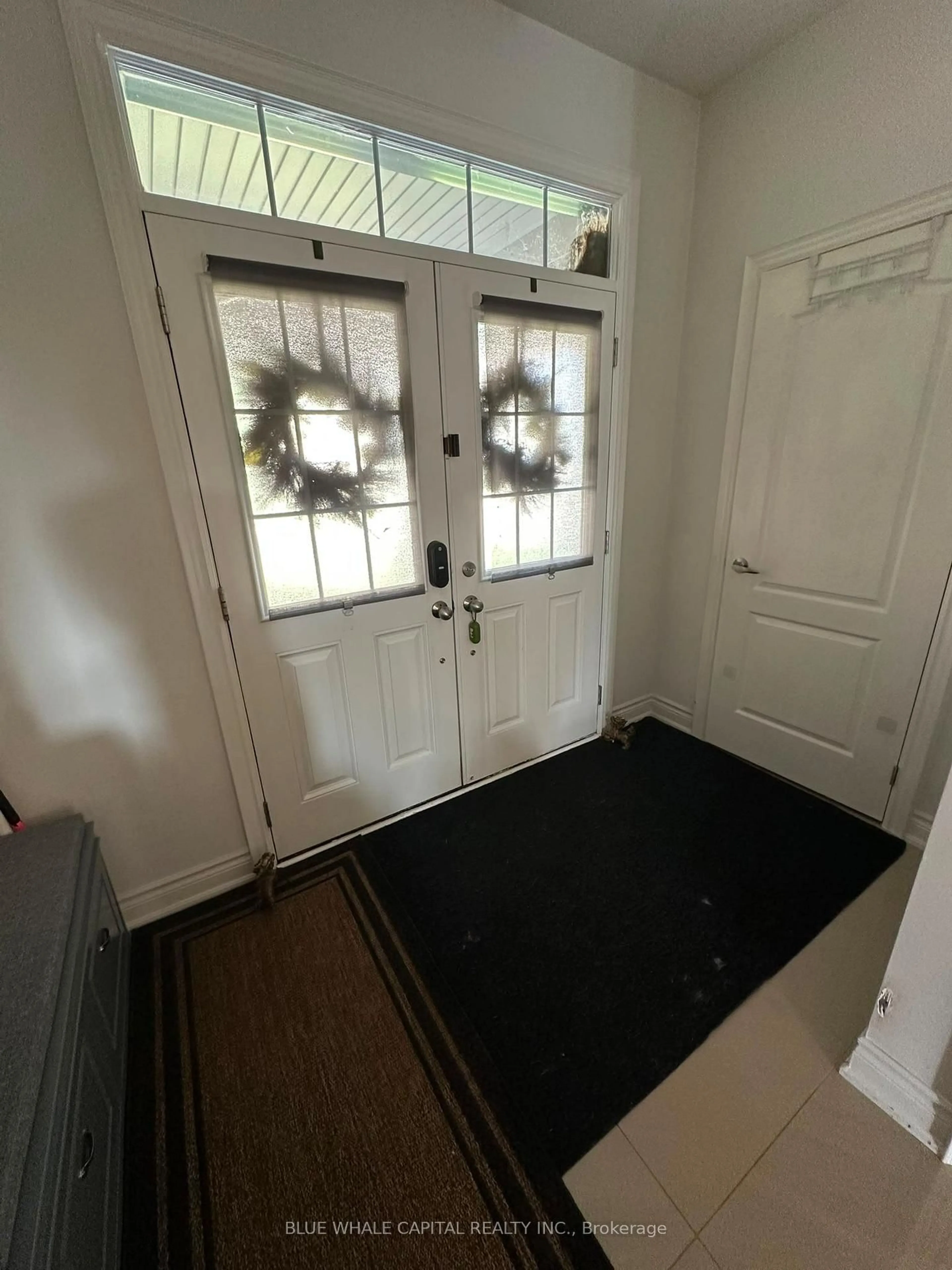 Indoor entryway for 179 Sharon Creek Dr, East Gwillimbury Ontario L9N 0L6