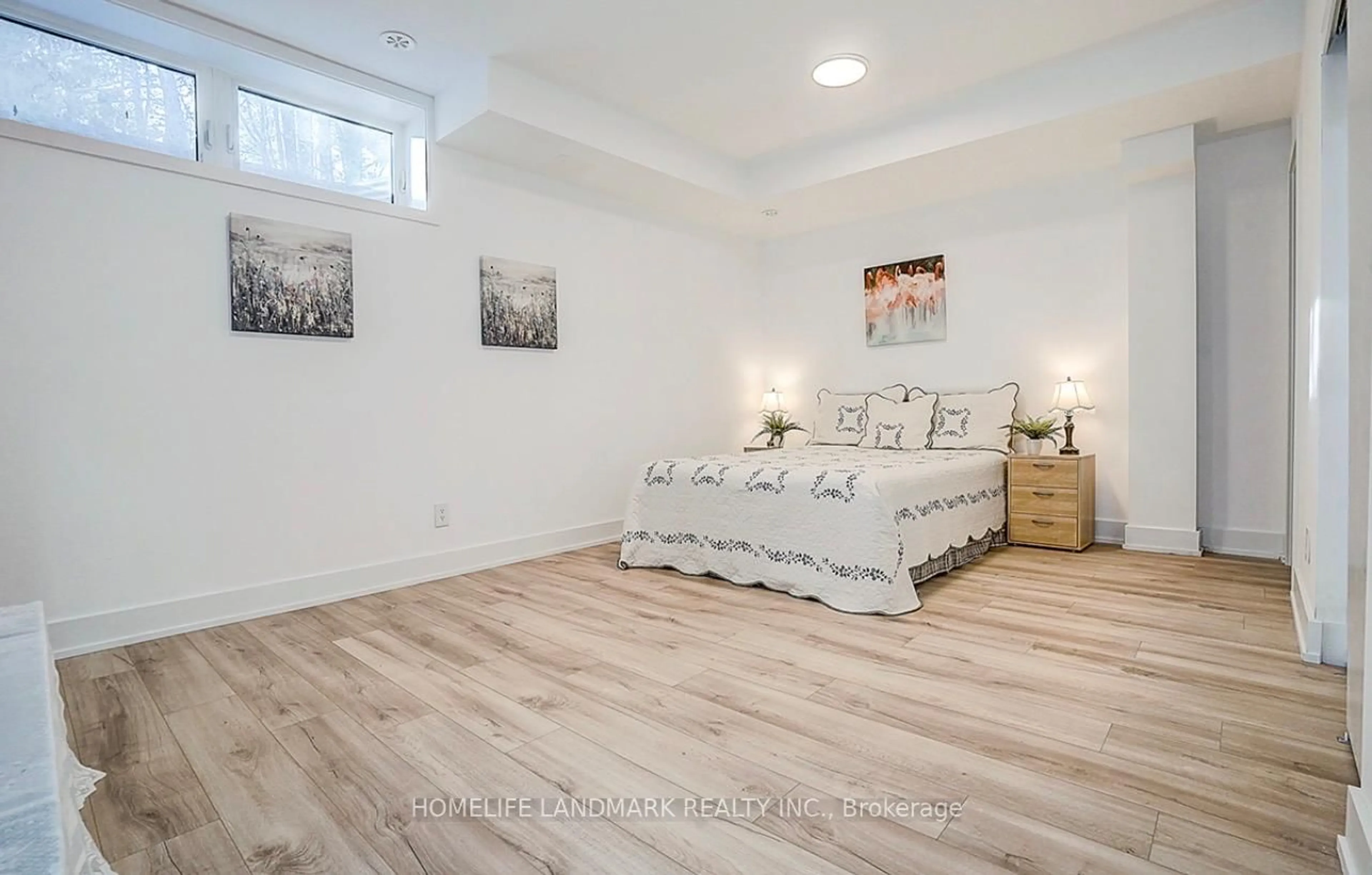 A pic of a room for 27 Chestnut Crt, Aurora Ontario L4G 4A4