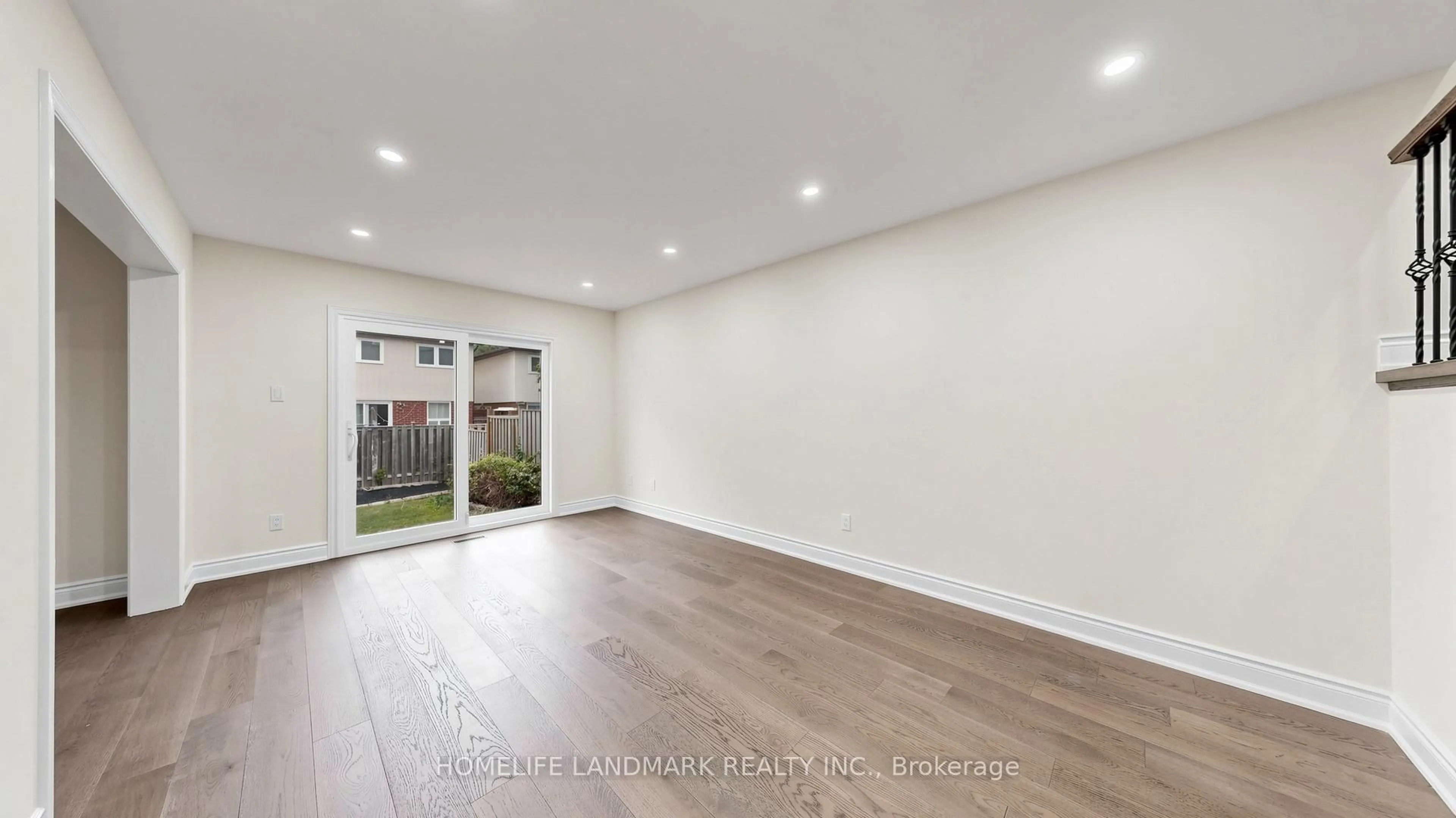 A pic of a room for 31 Fullerton Cres, Markham Ontario L3R 3G4