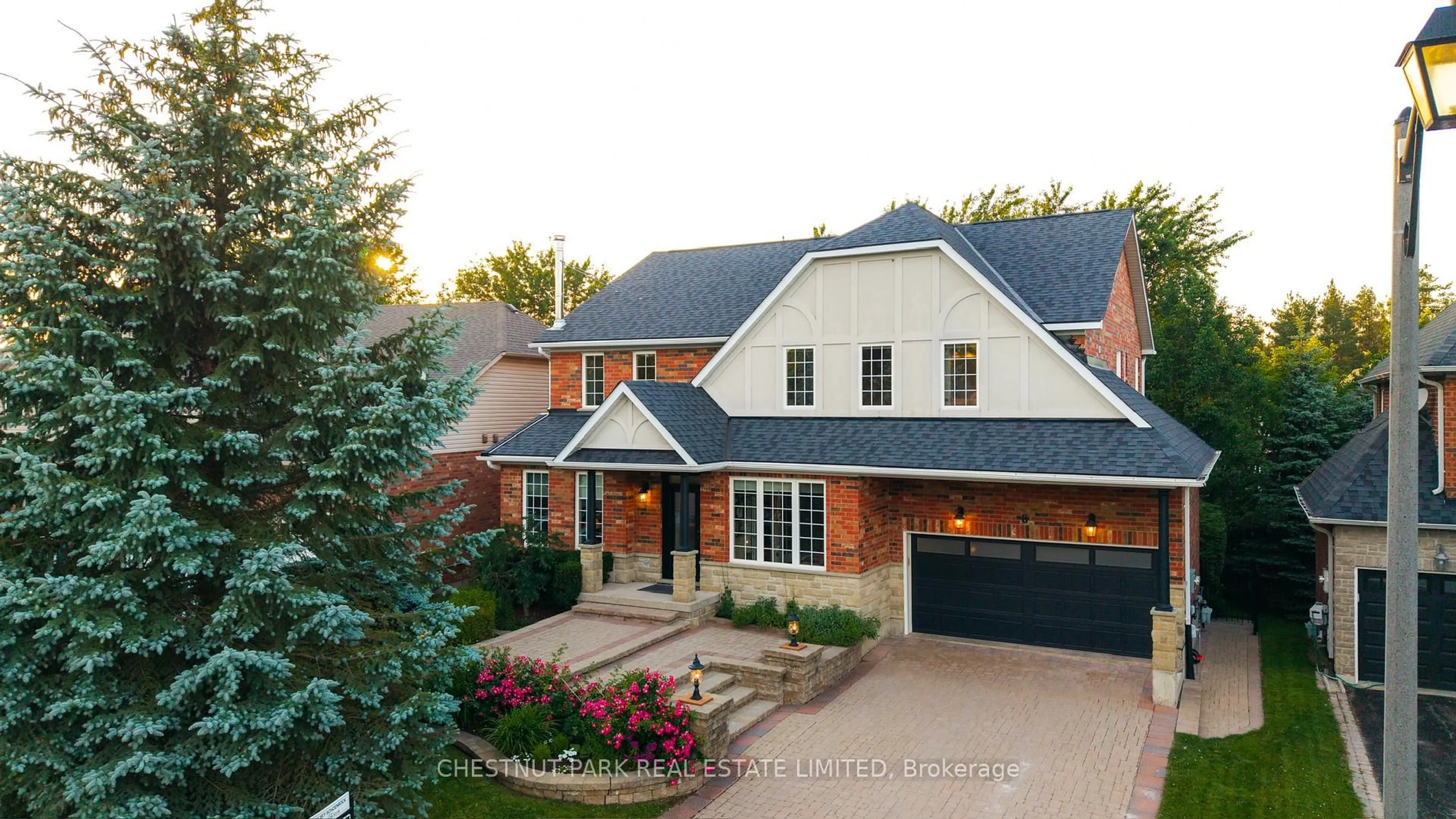 Home with brick exterior material, street for 8 Cyril Richardson Crt, Uxbridge Ontario L9P 2A8
