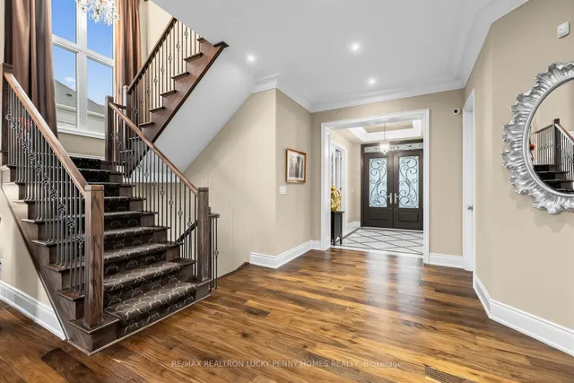 28A Glenbourne Park Dr, Markham 5