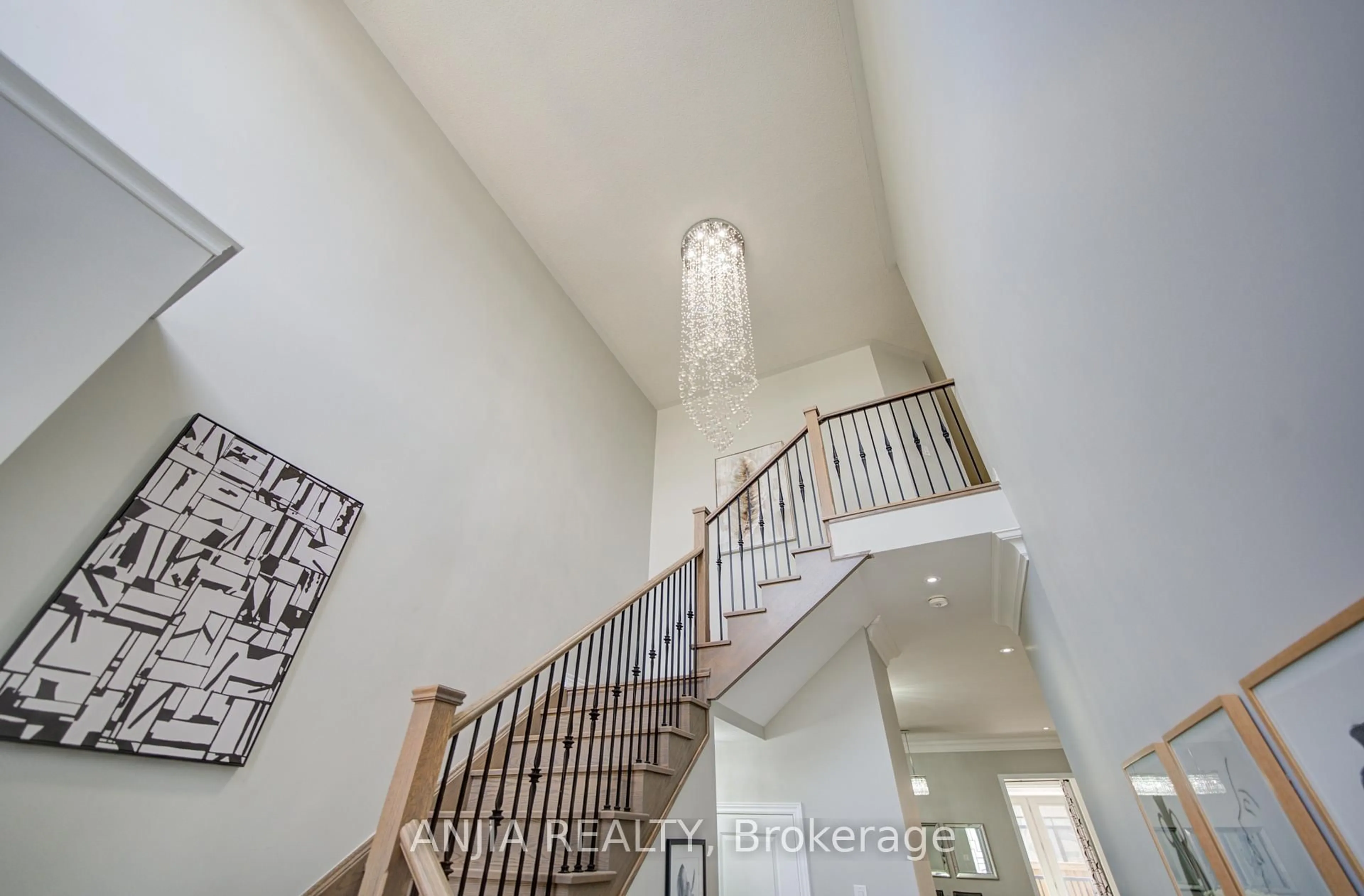 Unknown for 63 Suttonrail Way, Whitchurch-Stouffville Ontario L4A 0E4