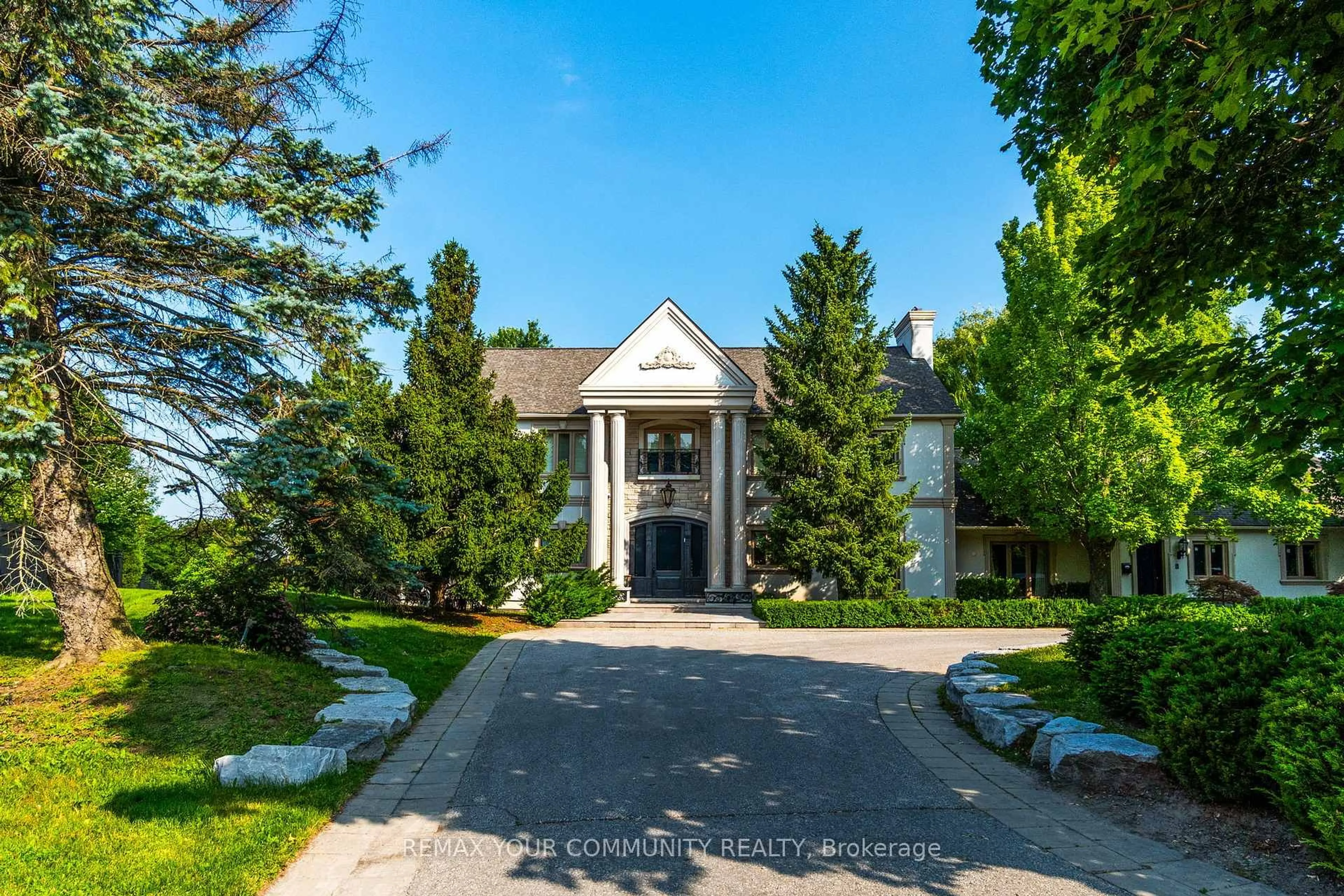 Indoor foyer for 58 Buck's Pl, Vaughan Ontario L4L 3P9