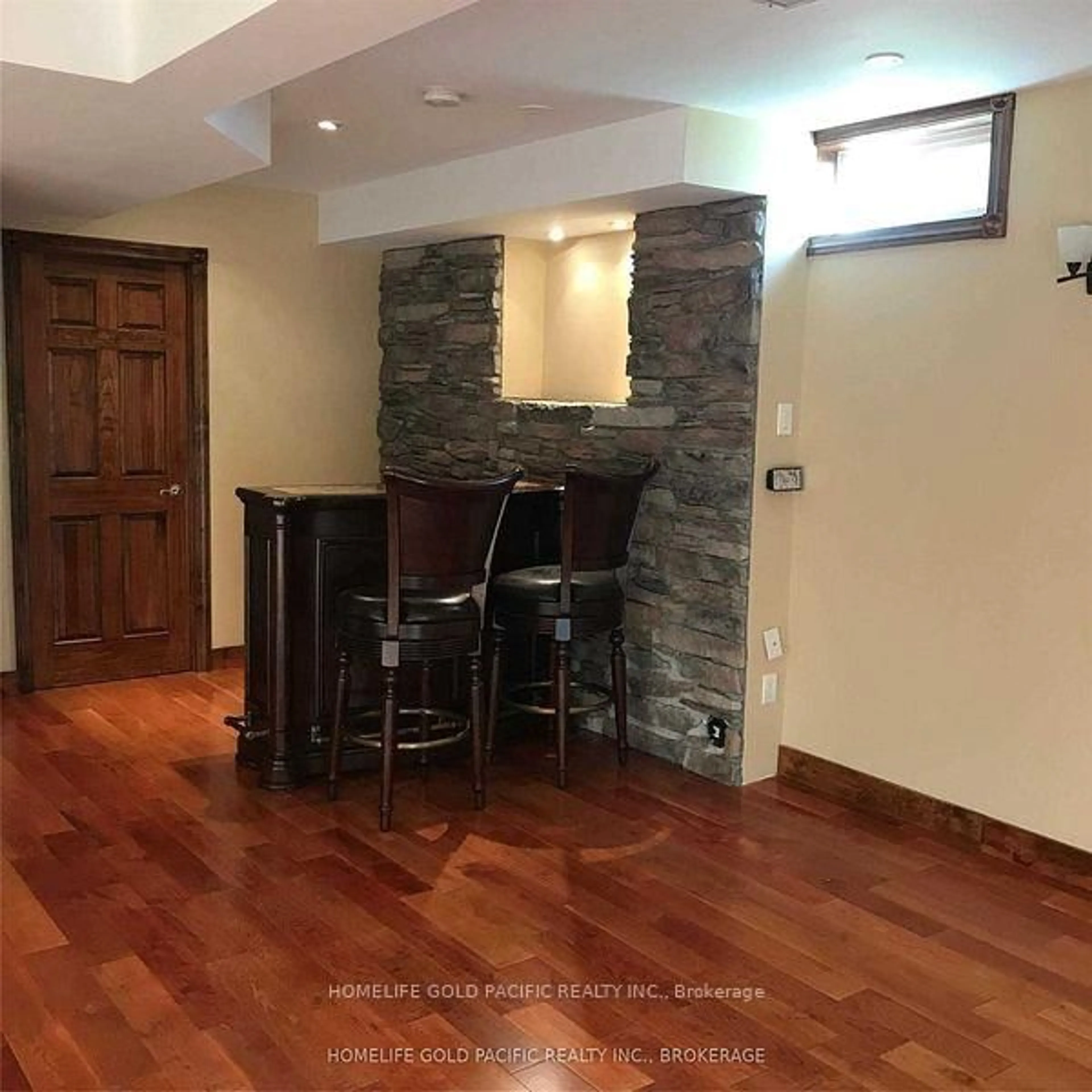 Unknown for 32 Romance Dr, Richmond Hill Ontario L4S 2R7