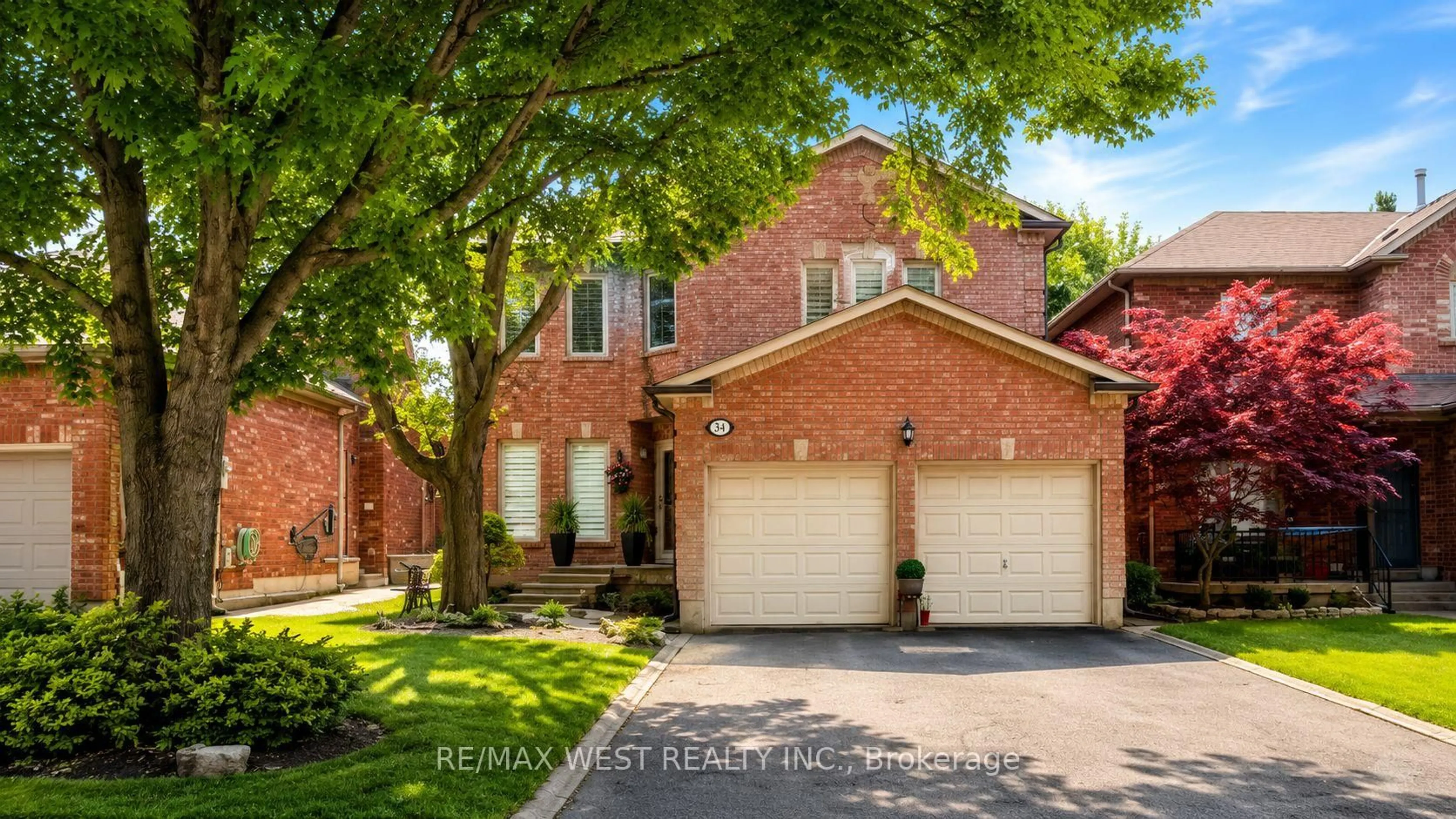 Home with brick exterior material, street for 31 Mulholland Dr, Vaughan Ontario L4J 7T7