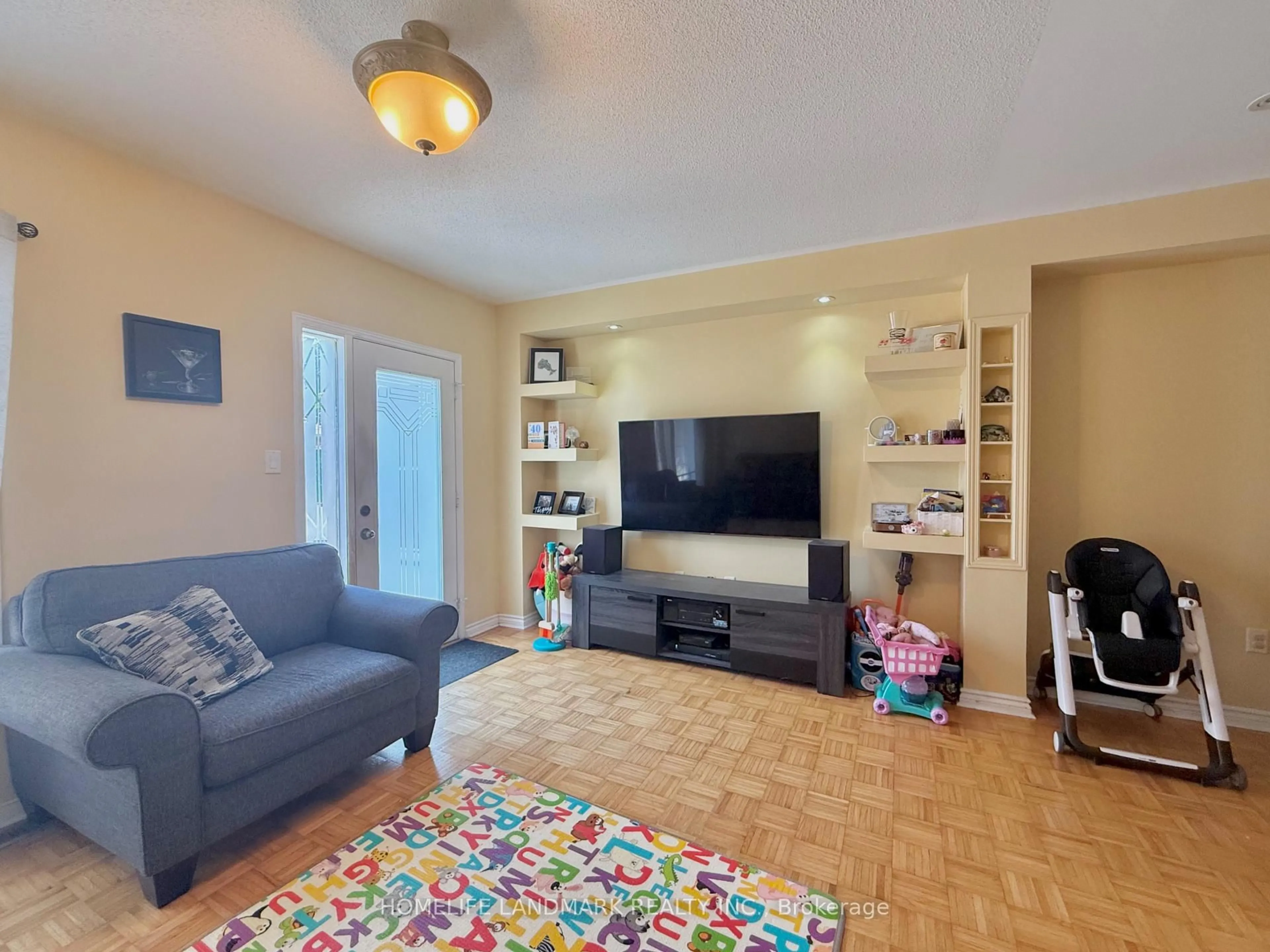 Living room with furniture, unknown for 45 Carrillo St, Vaughan Ontario L6A 3W8