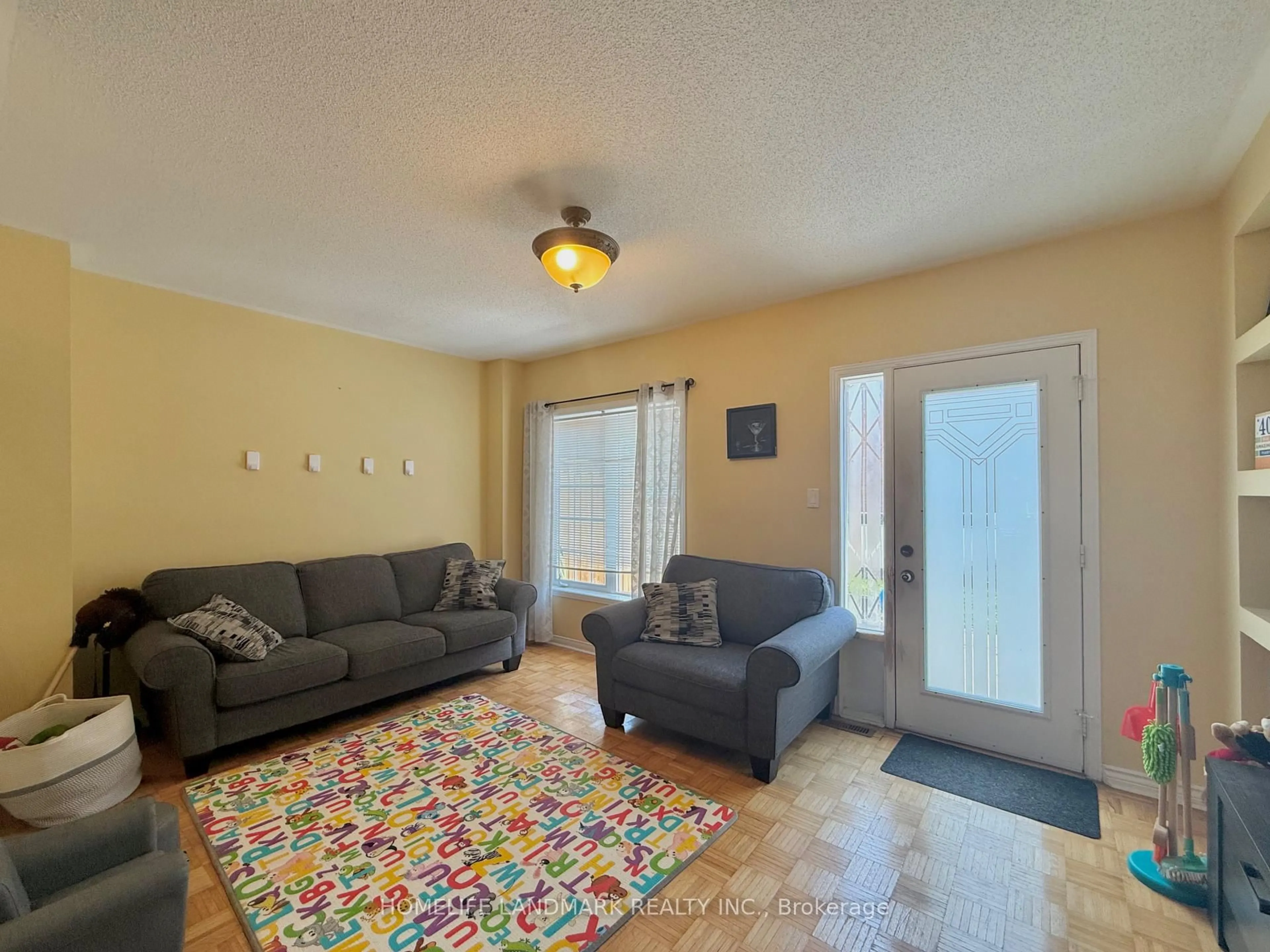 Living room with furniture, unknown for 45 Carrillo St, Vaughan Ontario L6A 3W8