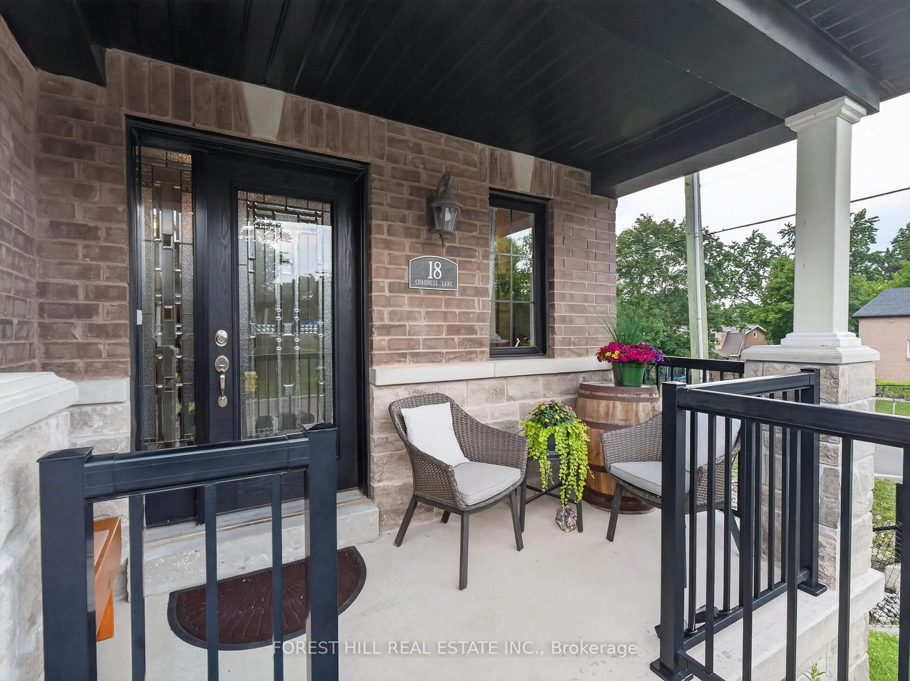 Unknown for 18 Charmuse Lane, East Gwillimbury Ontario L9N 0N7